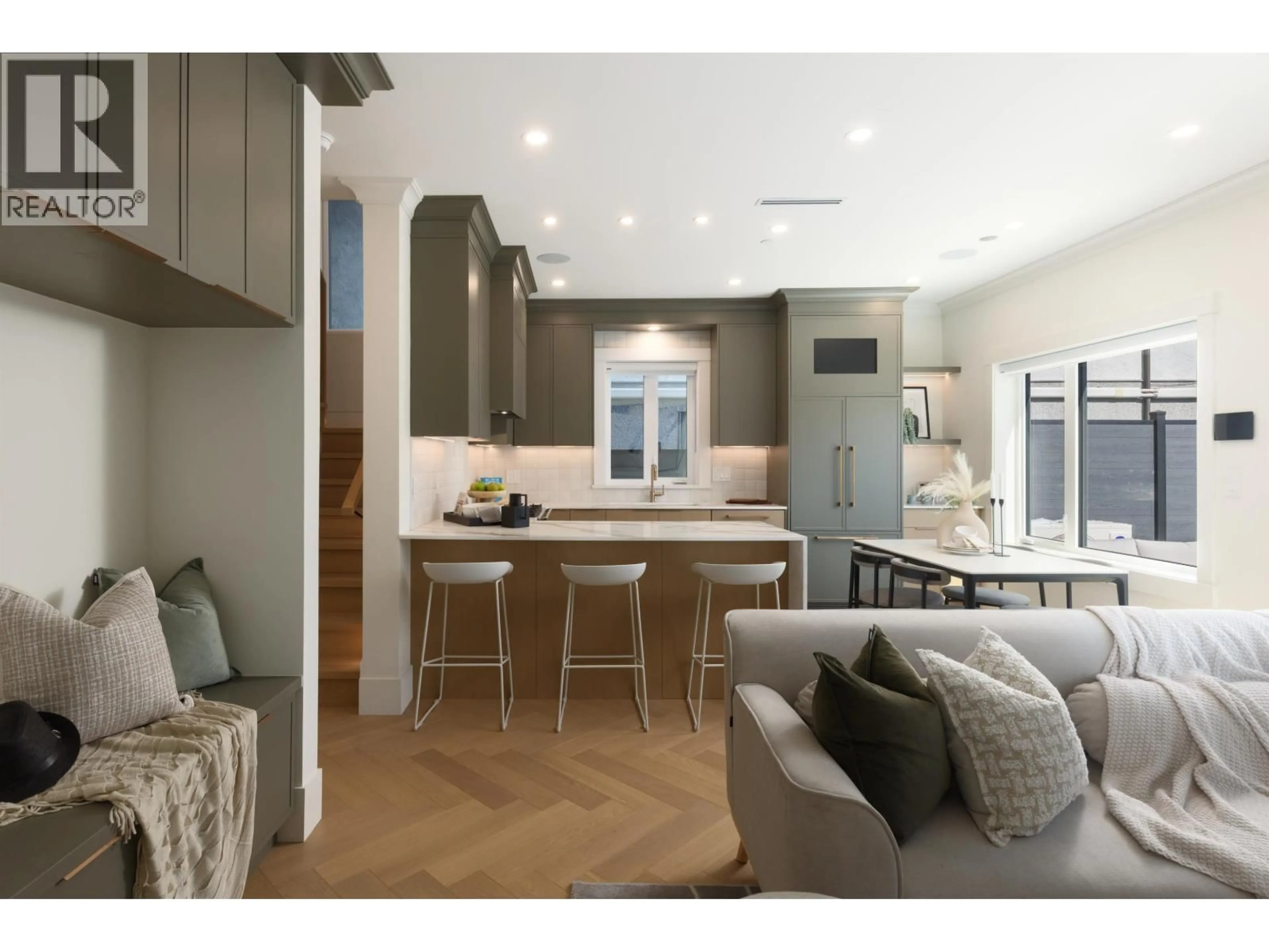 Open concept kitchen, unknown for 2 - 258 19 AVENUE, Vancouver British Columbia V5V1J2