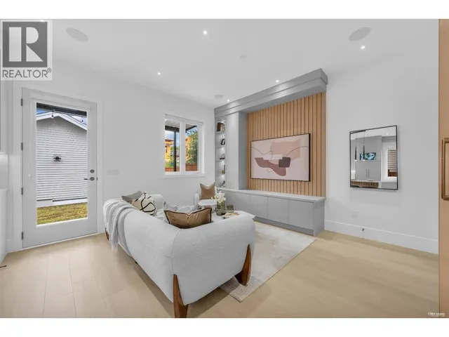 2 - 3627 45TH AVENUE, Vancouver 2