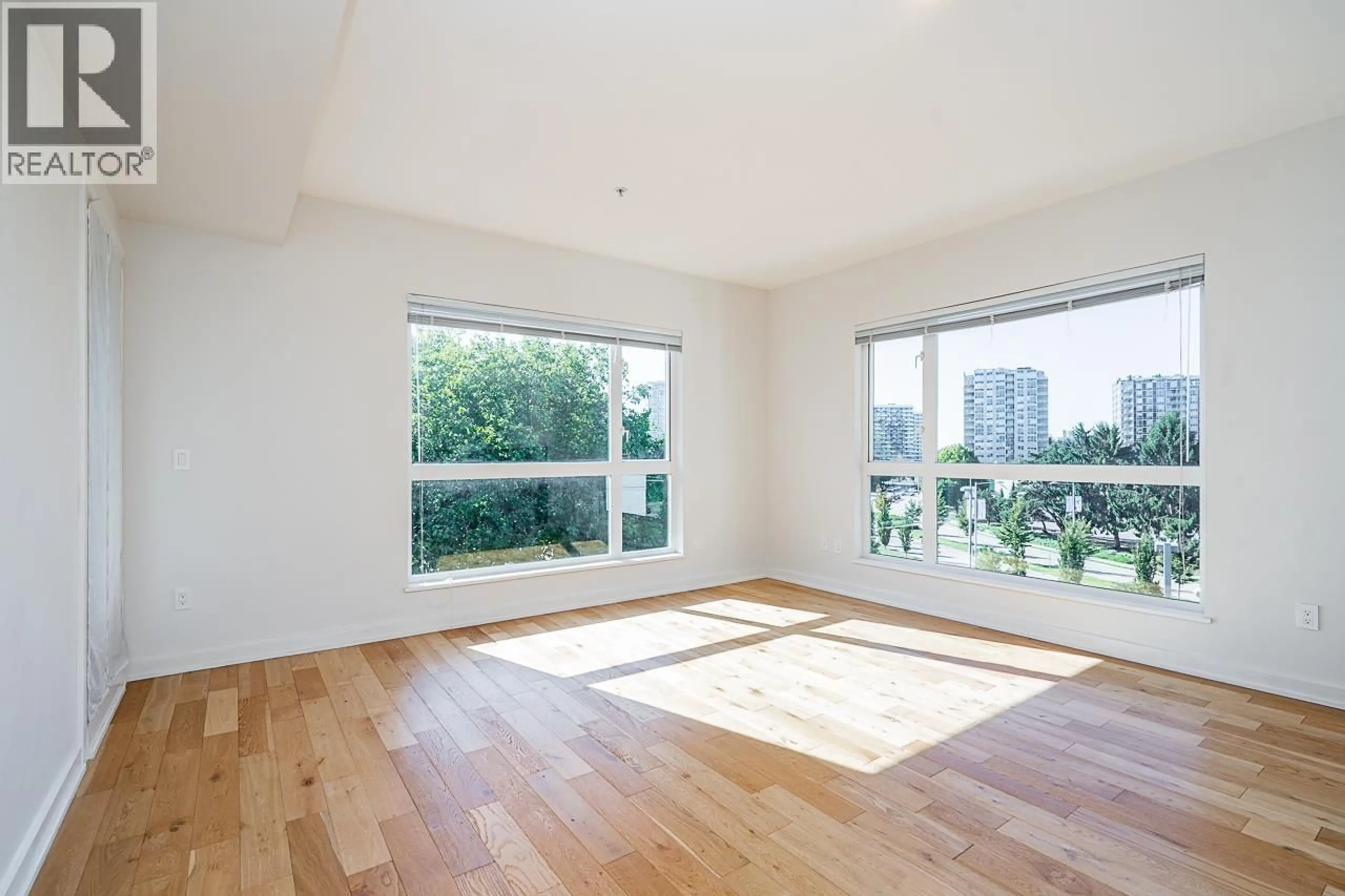 A pic of a room for 521 - 5311 CEDARBRIDGE WAY, Richmond British Columbia V6X0M3