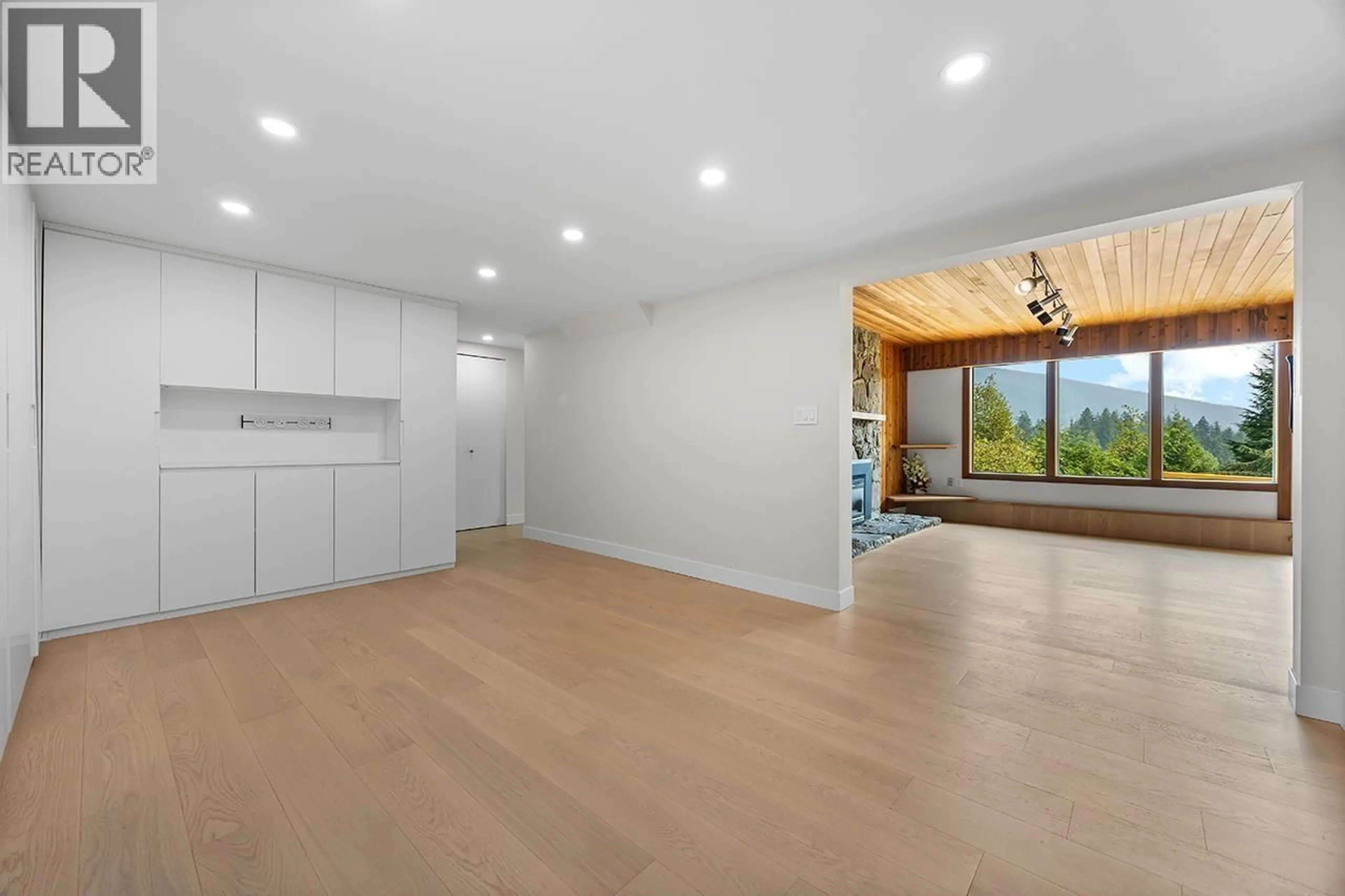 A pic of a room for 96 BONNYMUIR DRIVE, West Vancouver British Columbia V7S1L2