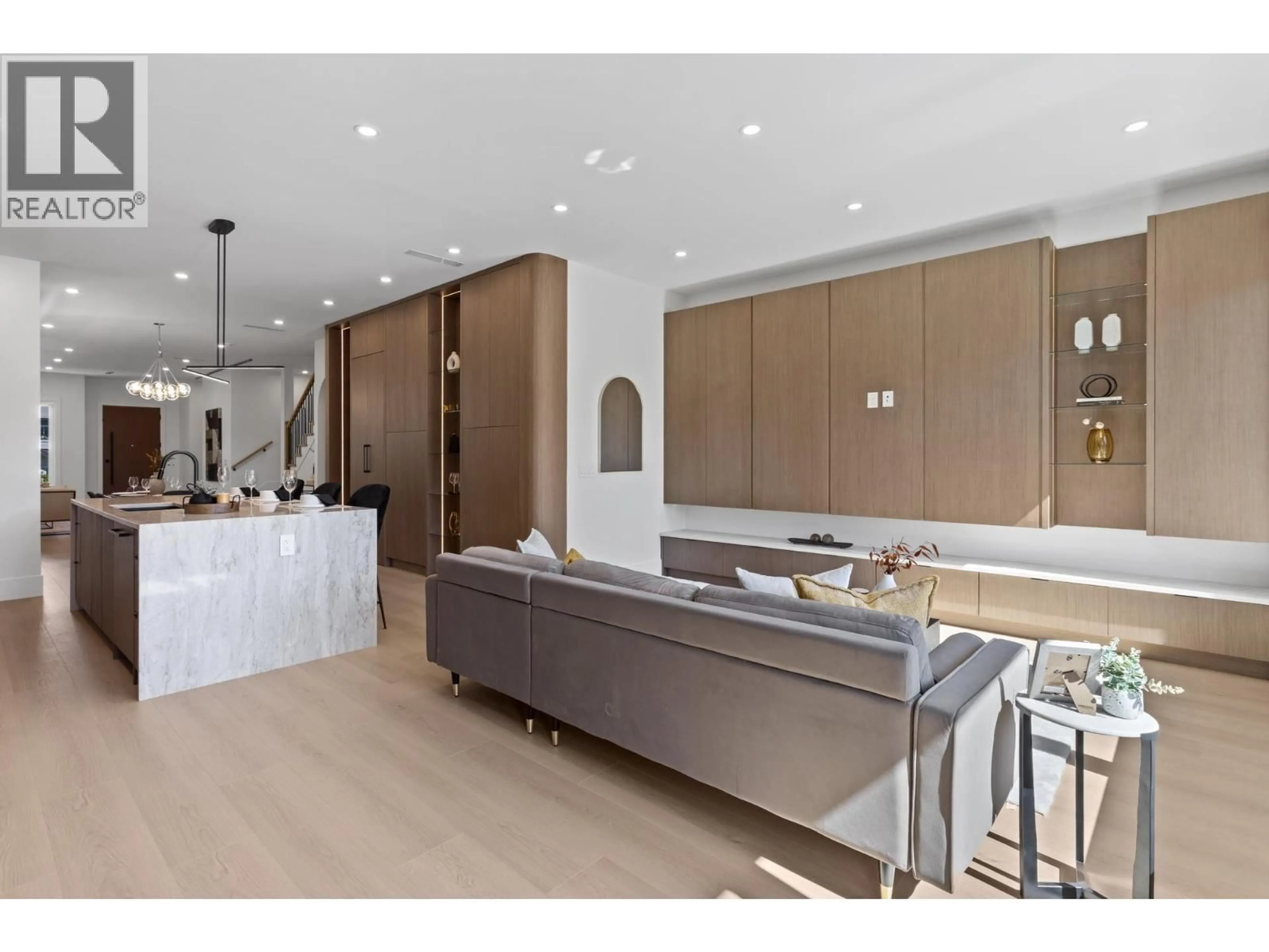 Contemporary kitchen, unknown for 1 - 6992 BURFORD STREET, Burnaby British Columbia V5E1S2