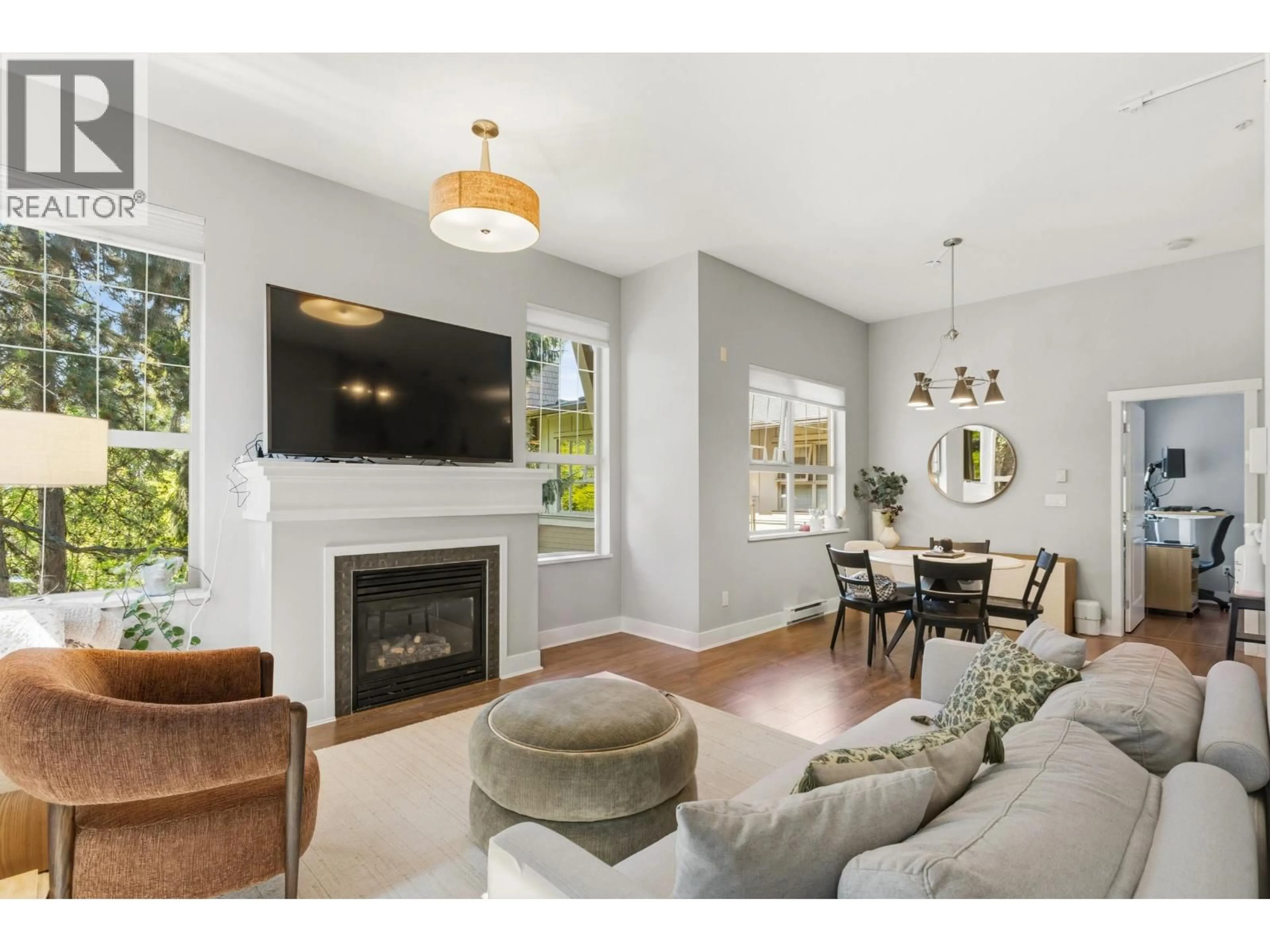 Living room with furniture, unknown for 2408 - 4625 VALLEY DRIVE, Vancouver British Columbia V6J5L7