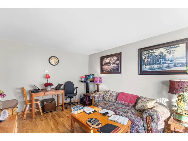 32739 FRASER CRESCENT, Mission 3