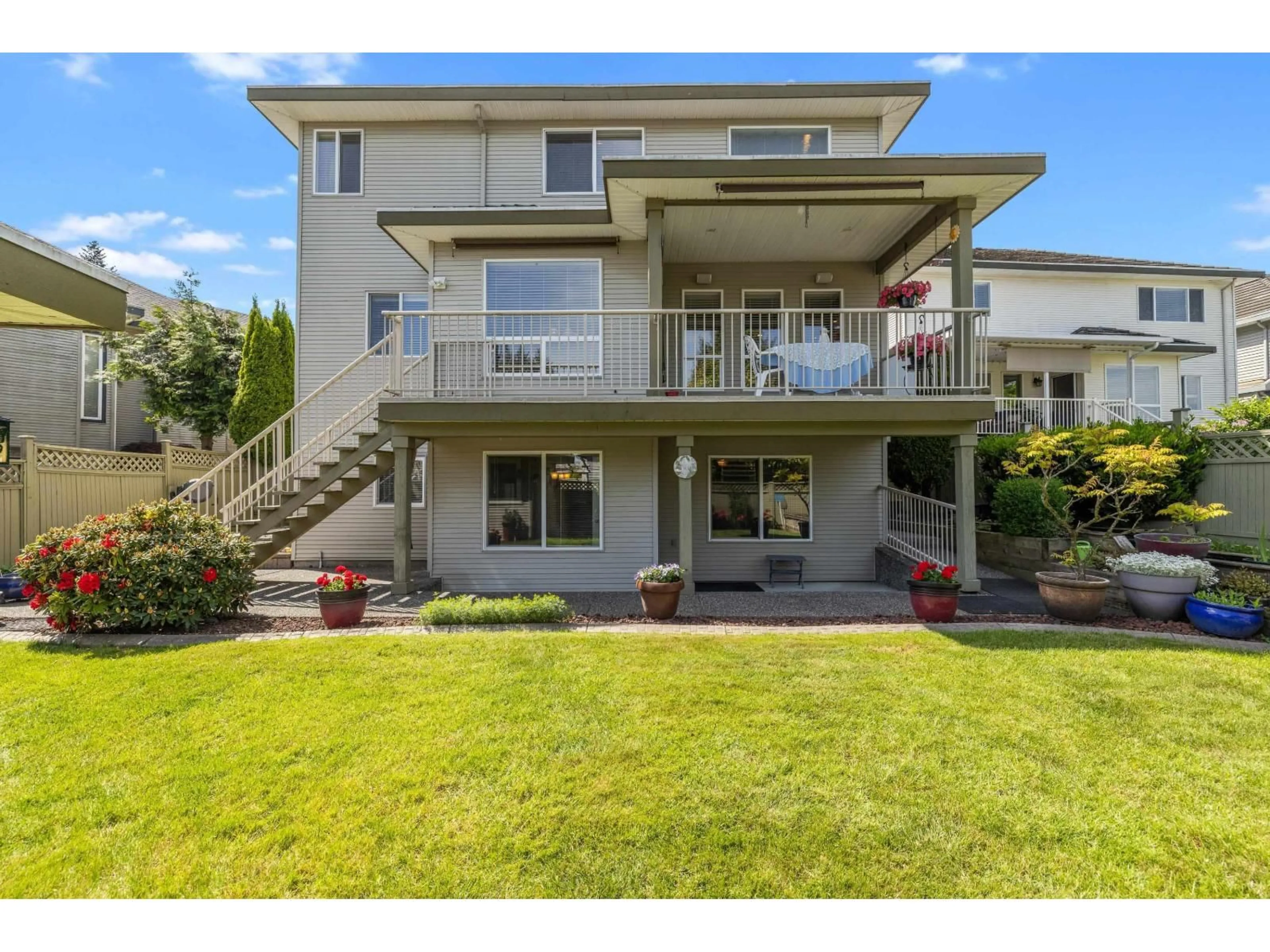 A pic from outside/outdoor area/front of a property/back of a property/a pic from drone, unknown for 7250 147A STREET, Surrey British Columbia V3S7X6