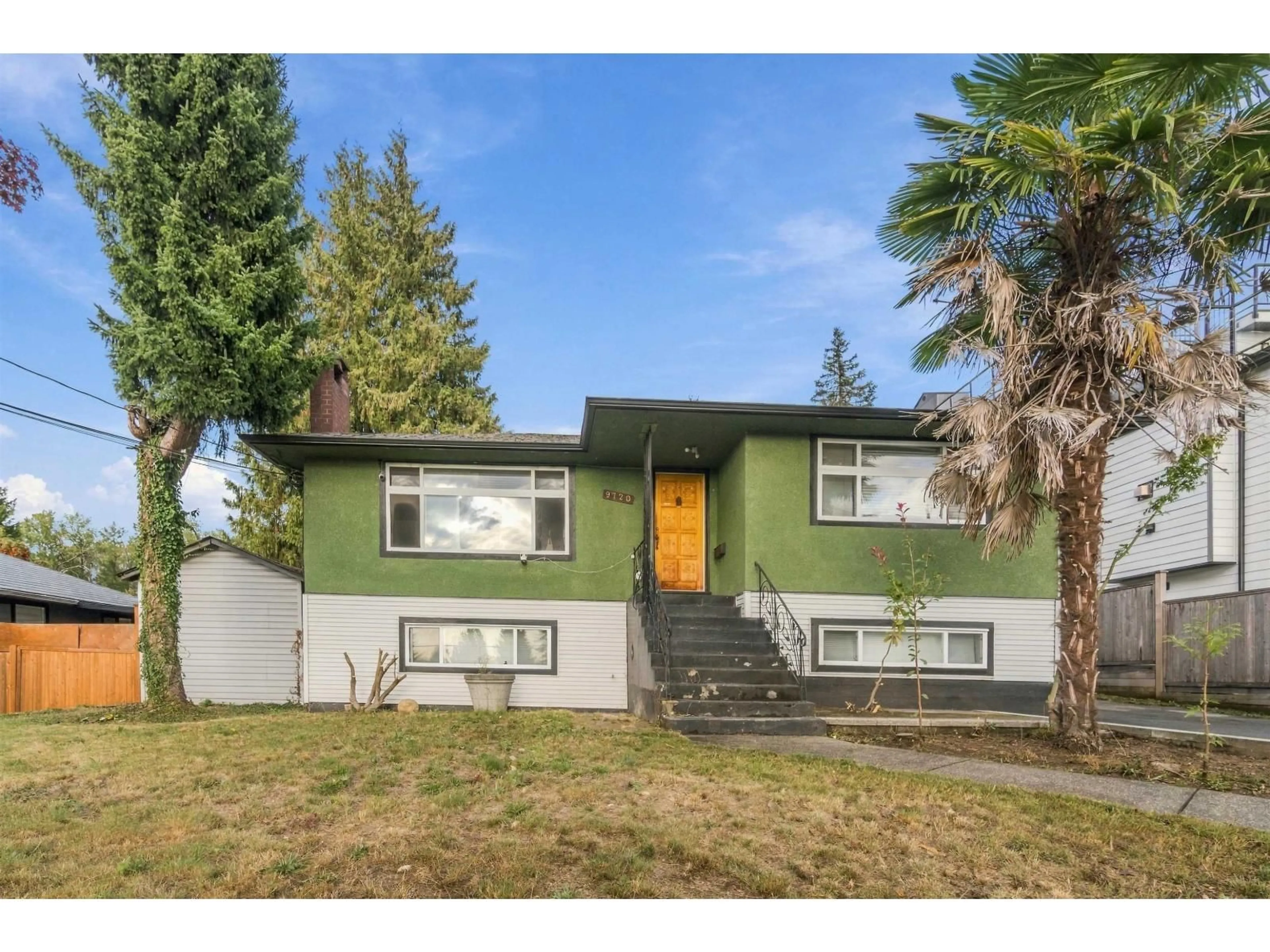 Home with vinyl exterior material, street for 9720 TOWNLINE DIVERSION, Surrey British Columbia V3V2T2