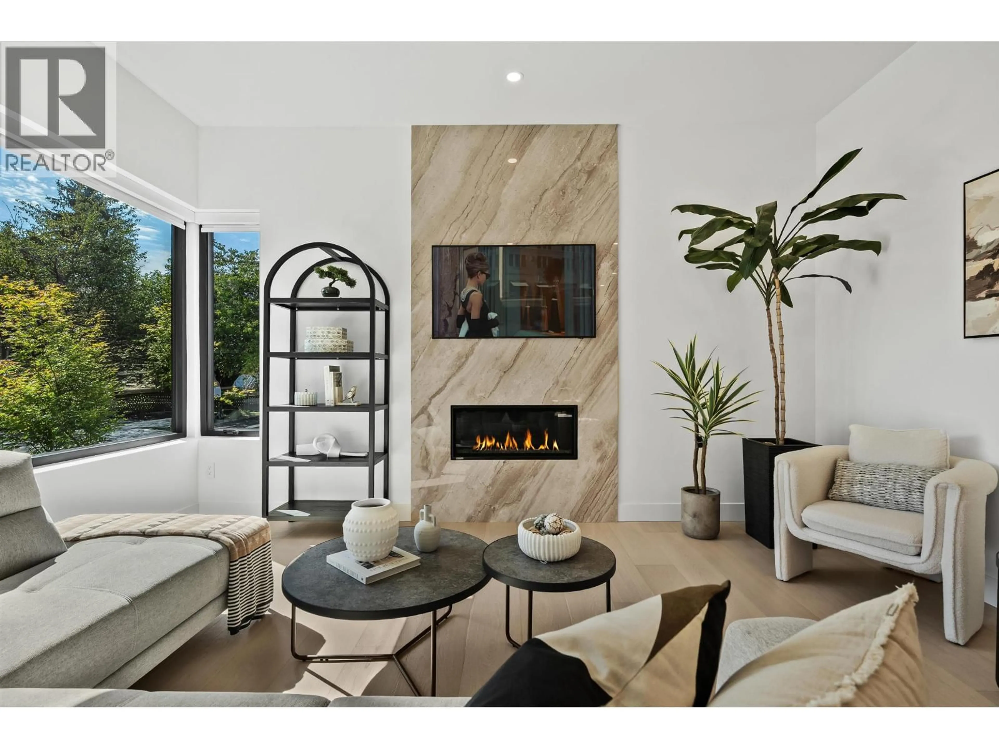 Living room with furniture, ceramic/tile floor for 1605 21ST AVENUE, Vancouver British Columbia V5N3V8