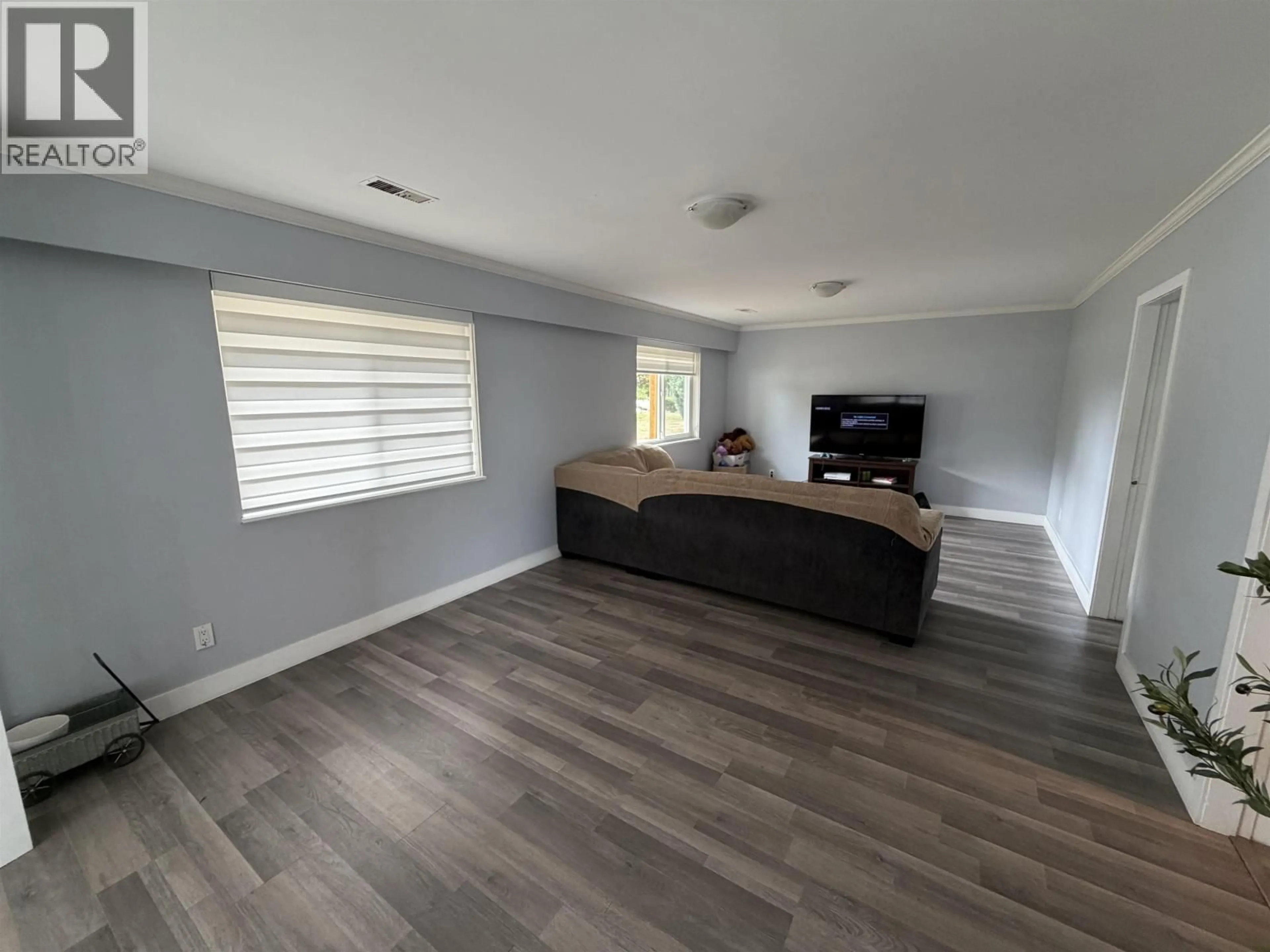 A pic of a room for 5237 12 AVENUE, Delta British Columbia V4M2B1