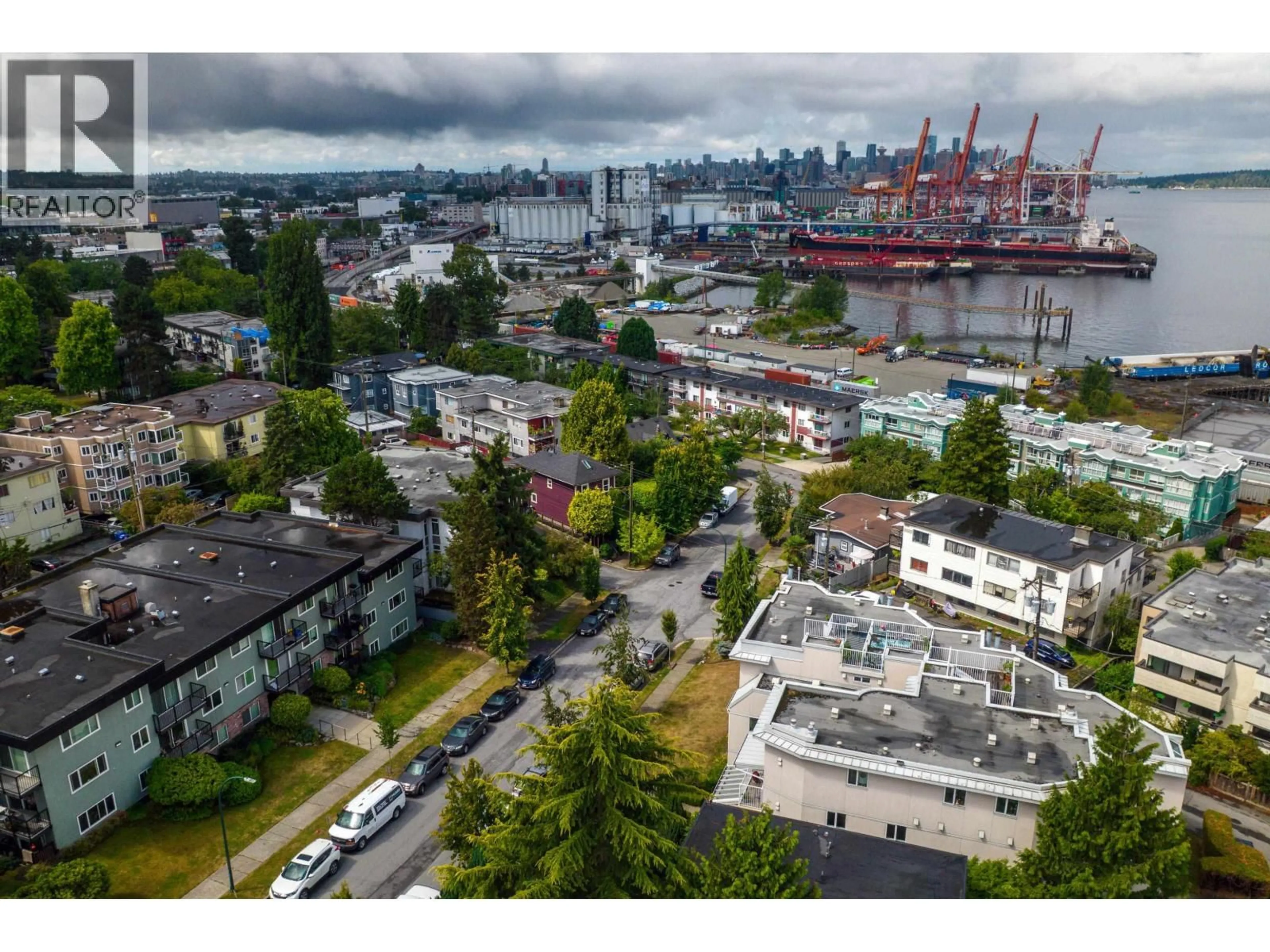 A pic from outside/outdoor area/front of a property/back of a property/a pic from drone, city buildings view from balcony for 203 - 2240 WALL STREET, Vancouver British Columbia V5L1B6
