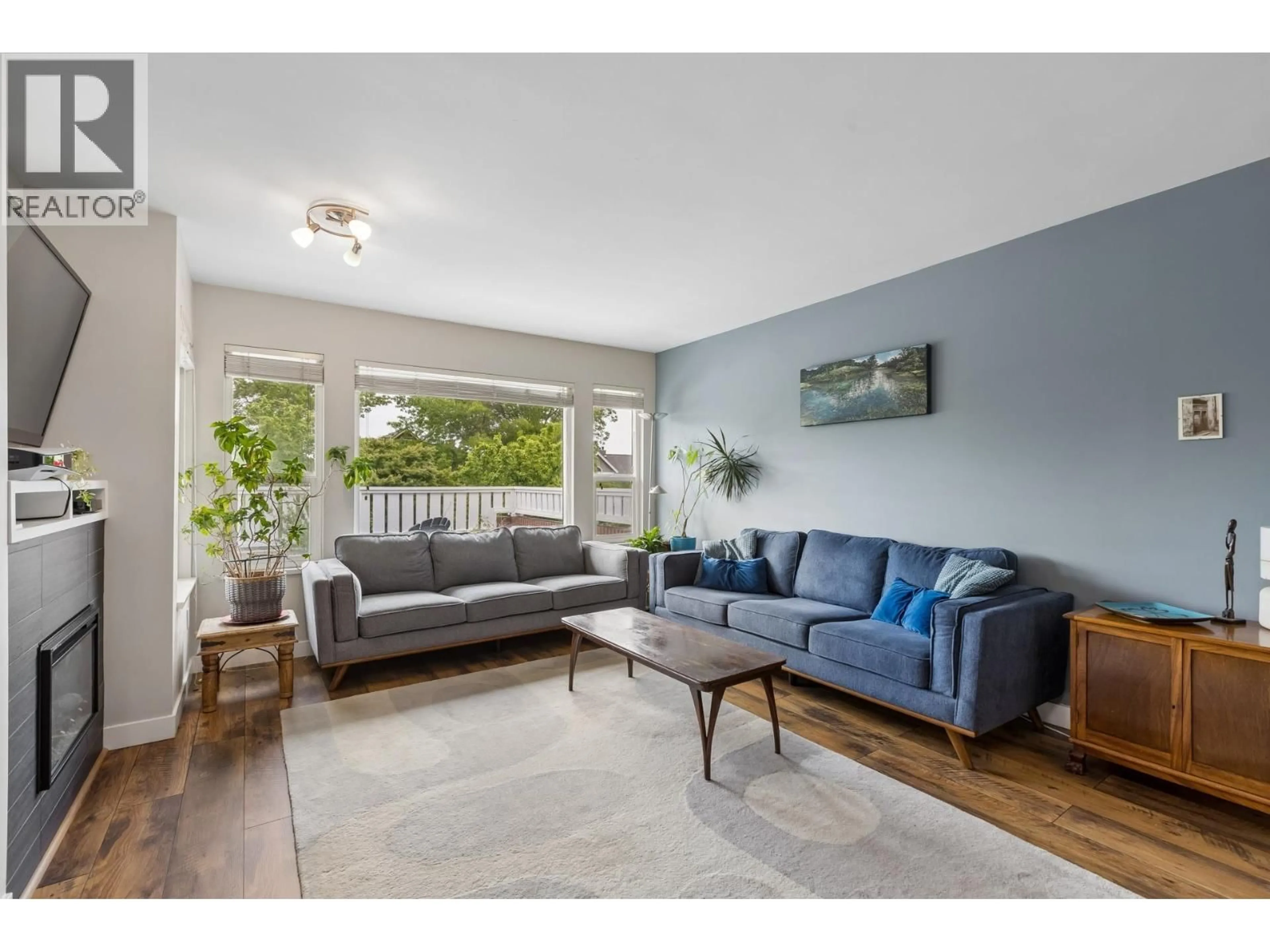 Living room with furniture, unknown for 7 - 240 KEITH ROAD, North Vancouver British Columbia V7L1V5