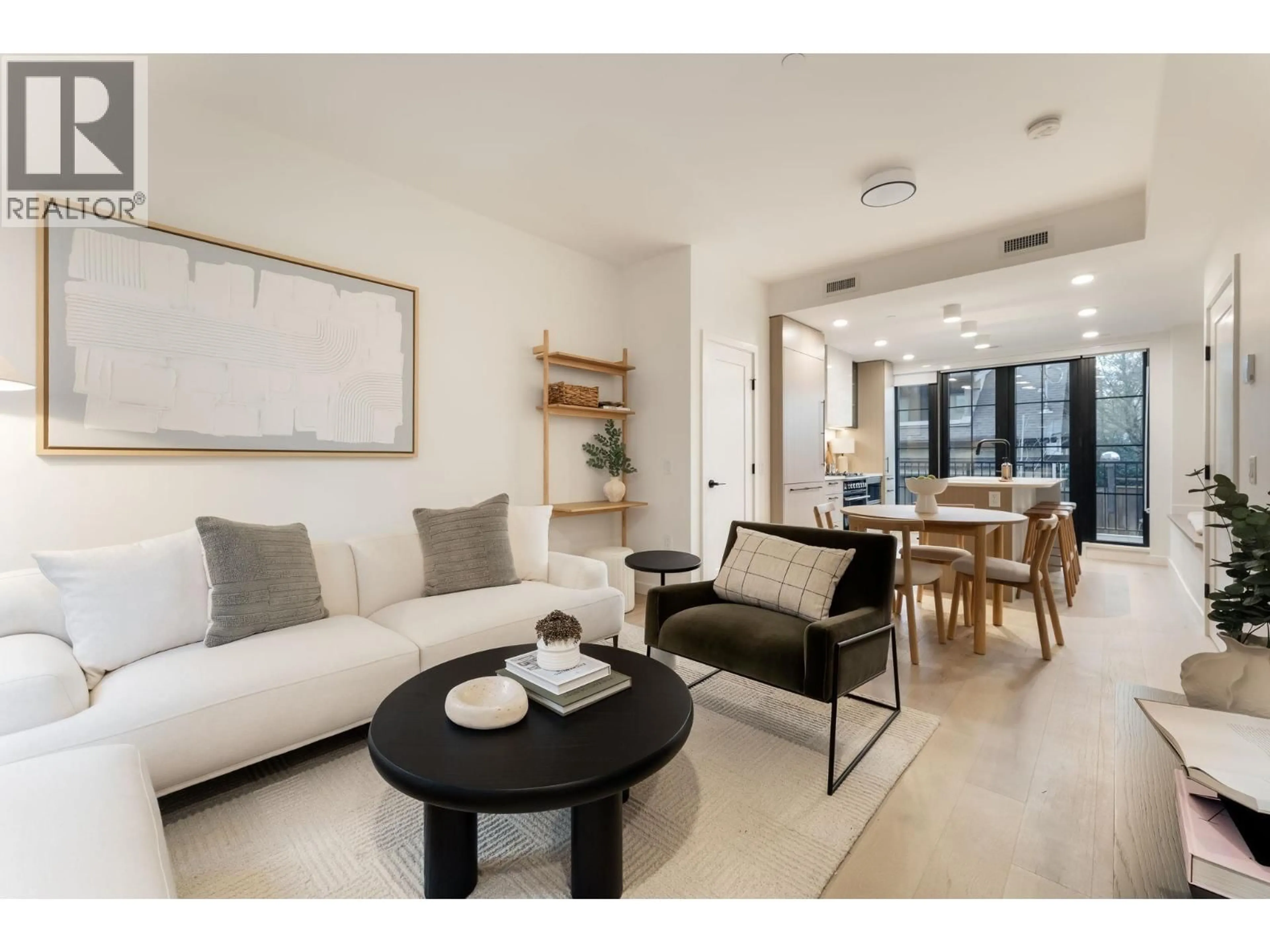 Living room with furniture, unknown for 197 KING EDWARD AVENUE, Vancouver British Columbia V5Y4B4