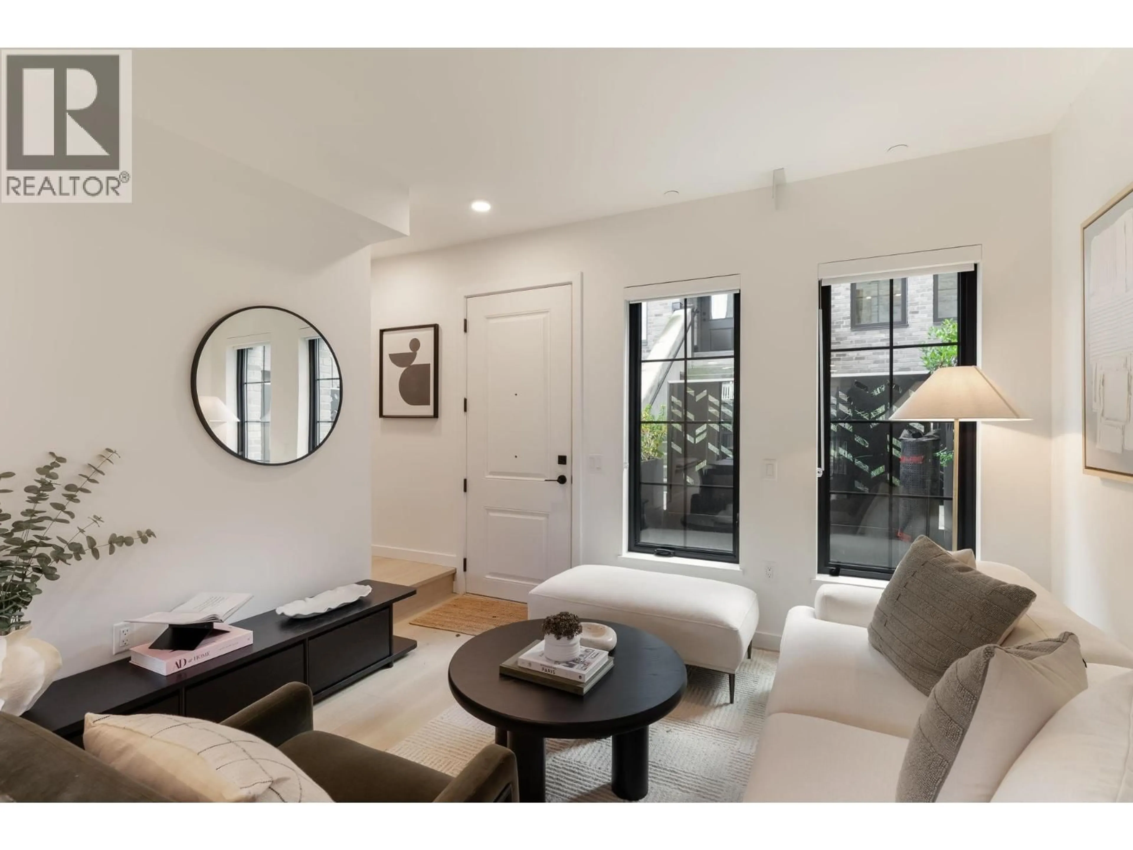 Living room with furniture, unknown for 197 KING EDWARD AVENUE, Vancouver British Columbia V5Y4B4