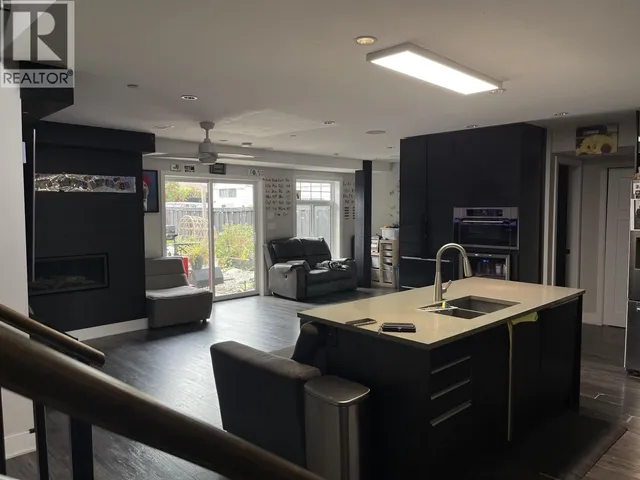 11699 CARR STREET, Maple Ridge 4