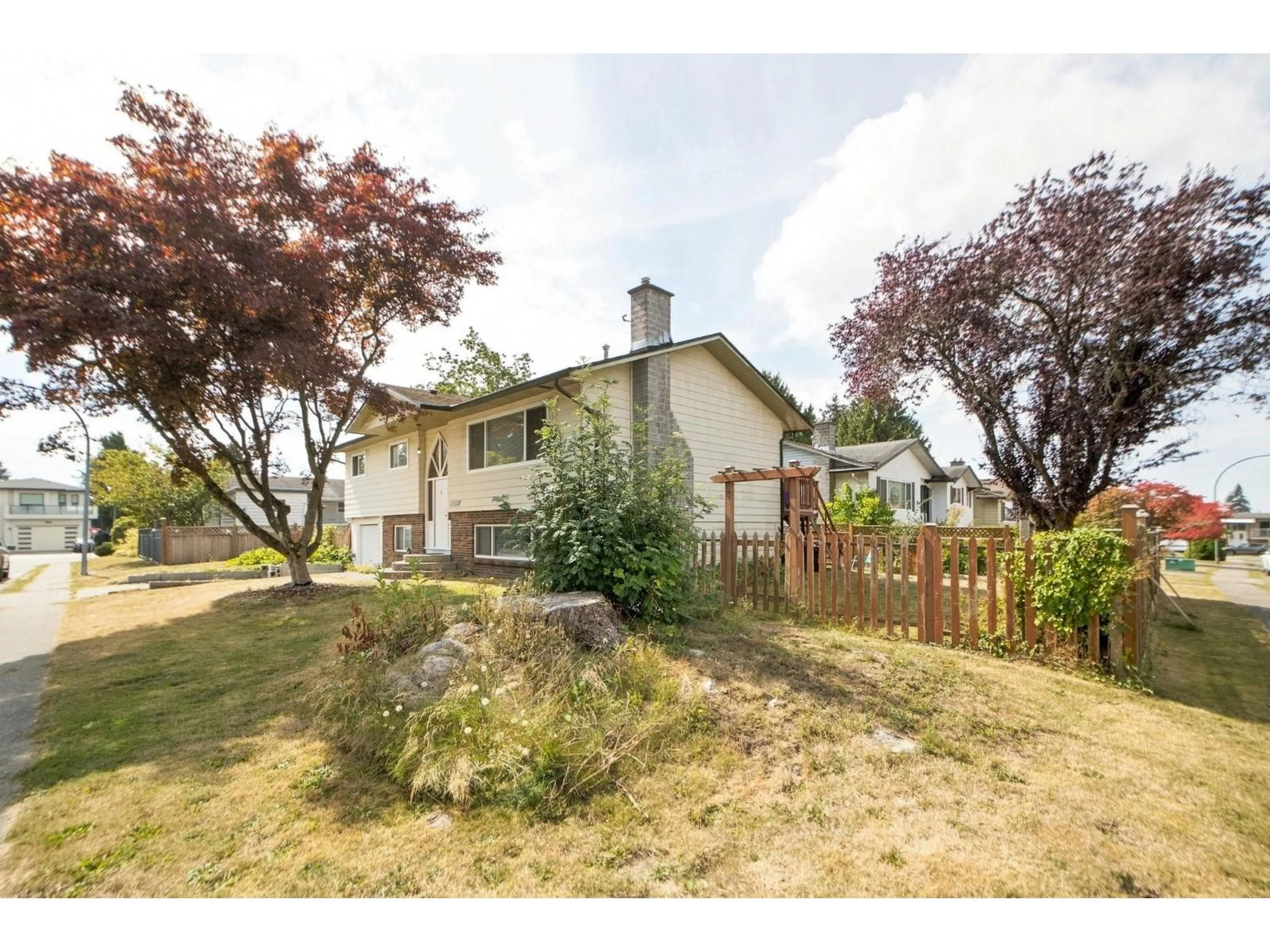 A pic from outside/outdoor area/front of a property/back of a property/a pic from drone, street for 7567 114 STREET, Delta British Columbia V4C5H3