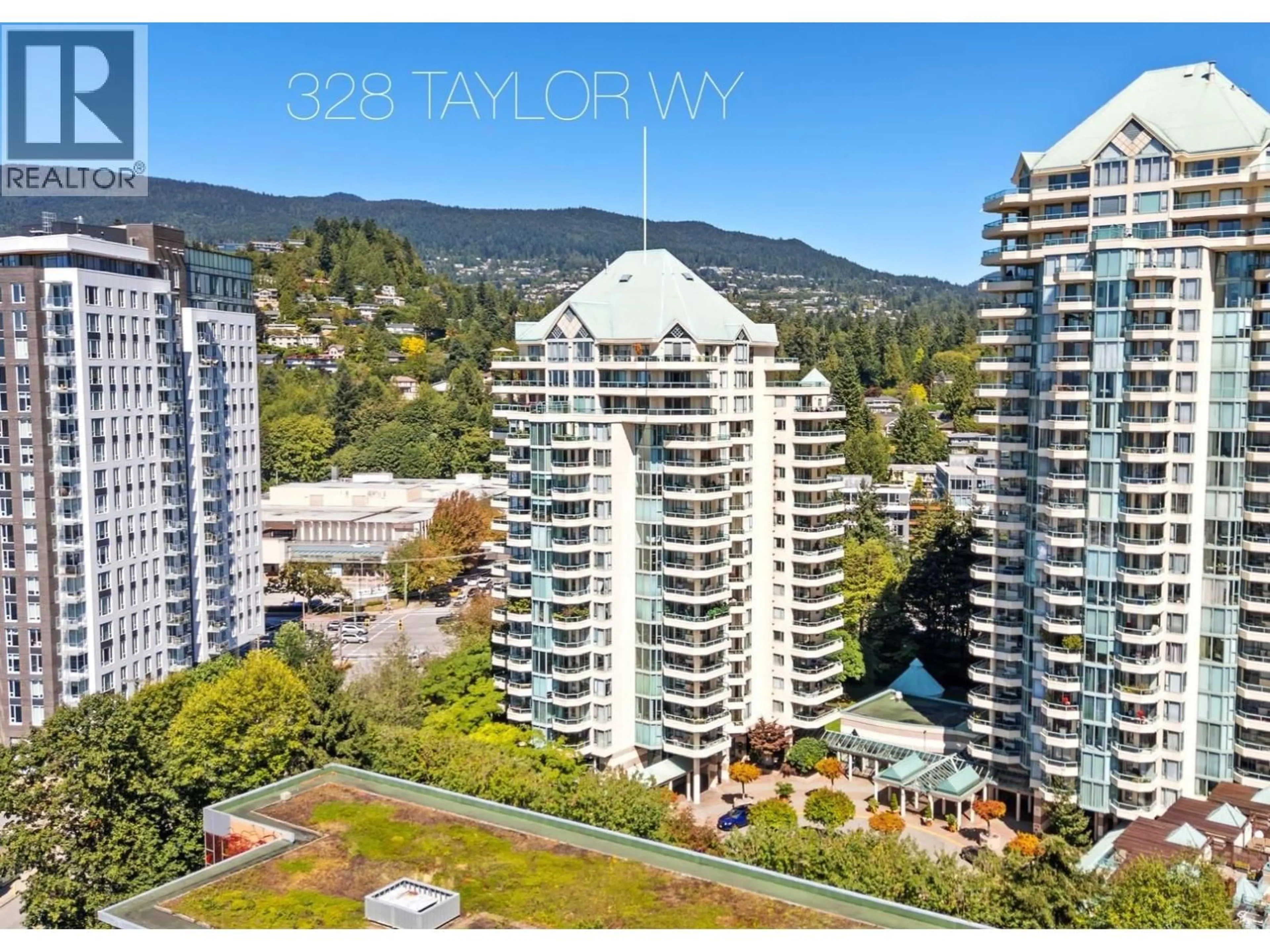A pic from outside/outdoor area/front of a property/back of a property/a pic from drone, city buildings view from balcony for 4B - 328 TAYLOR WAY, West Vancouver British Columbia V7T2Y4
