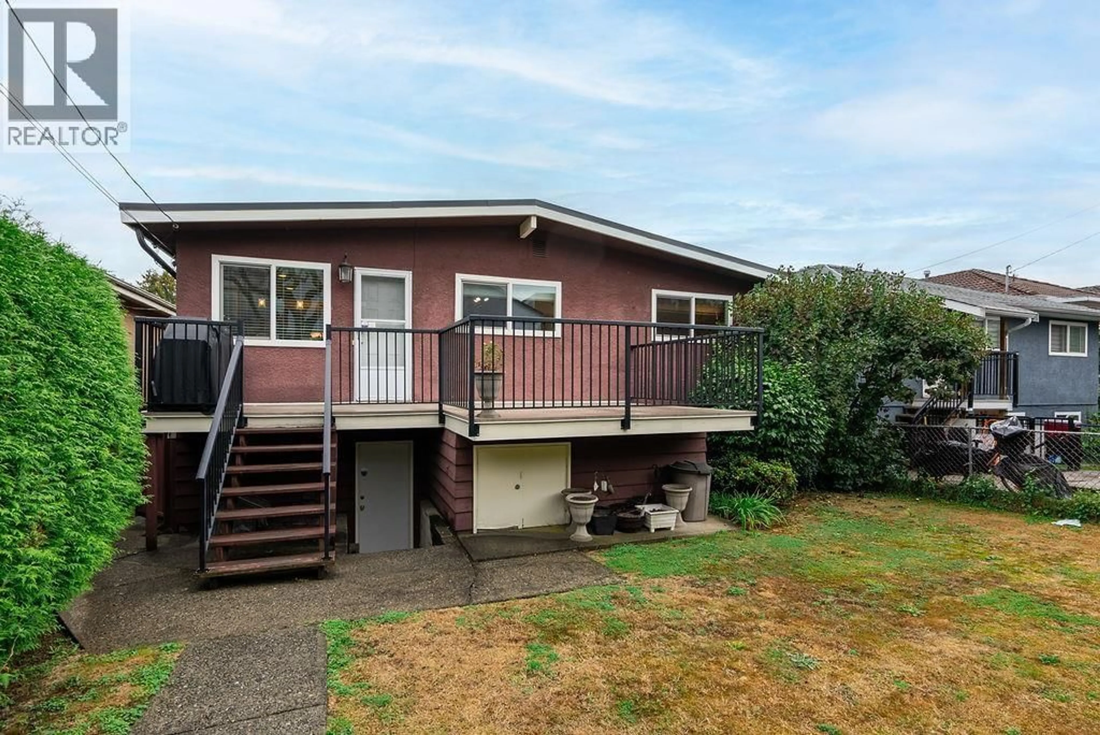 Home with vinyl exterior material, unknown for 3308 CHURCH STREET, Vancouver British Columbia V5R4W6