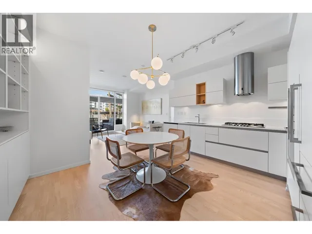 206 - 133 8TH AVENUE, Vancouver 2