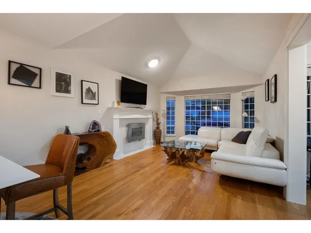 15295 111A AVENUE, Surrey 2