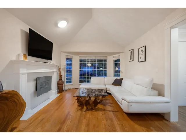15295 111A AVENUE, Surrey 3