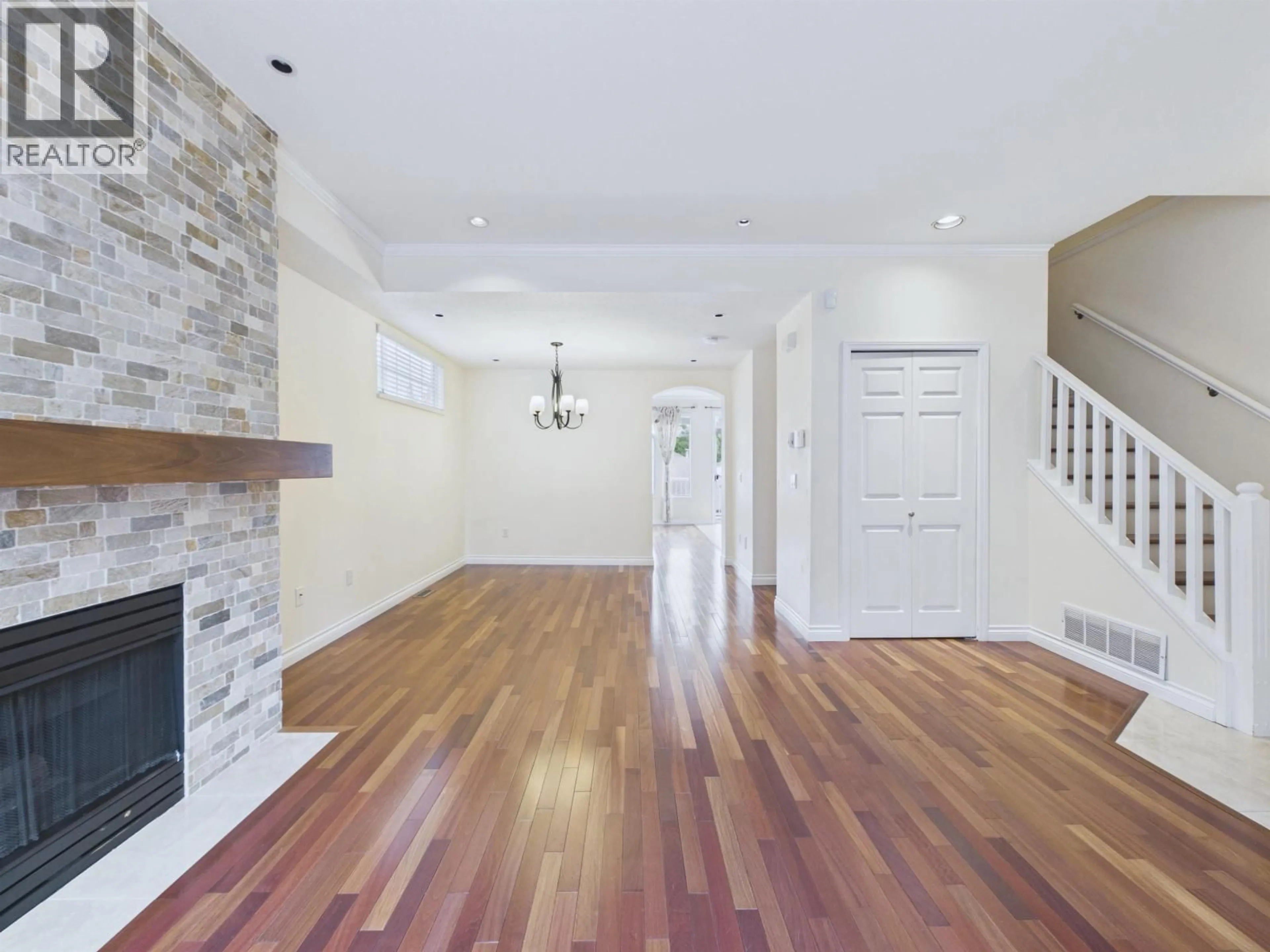 Unknown for 48 - 5298 OAKMOUNT CRESCENT, Burnaby British Columbia V5H4S2