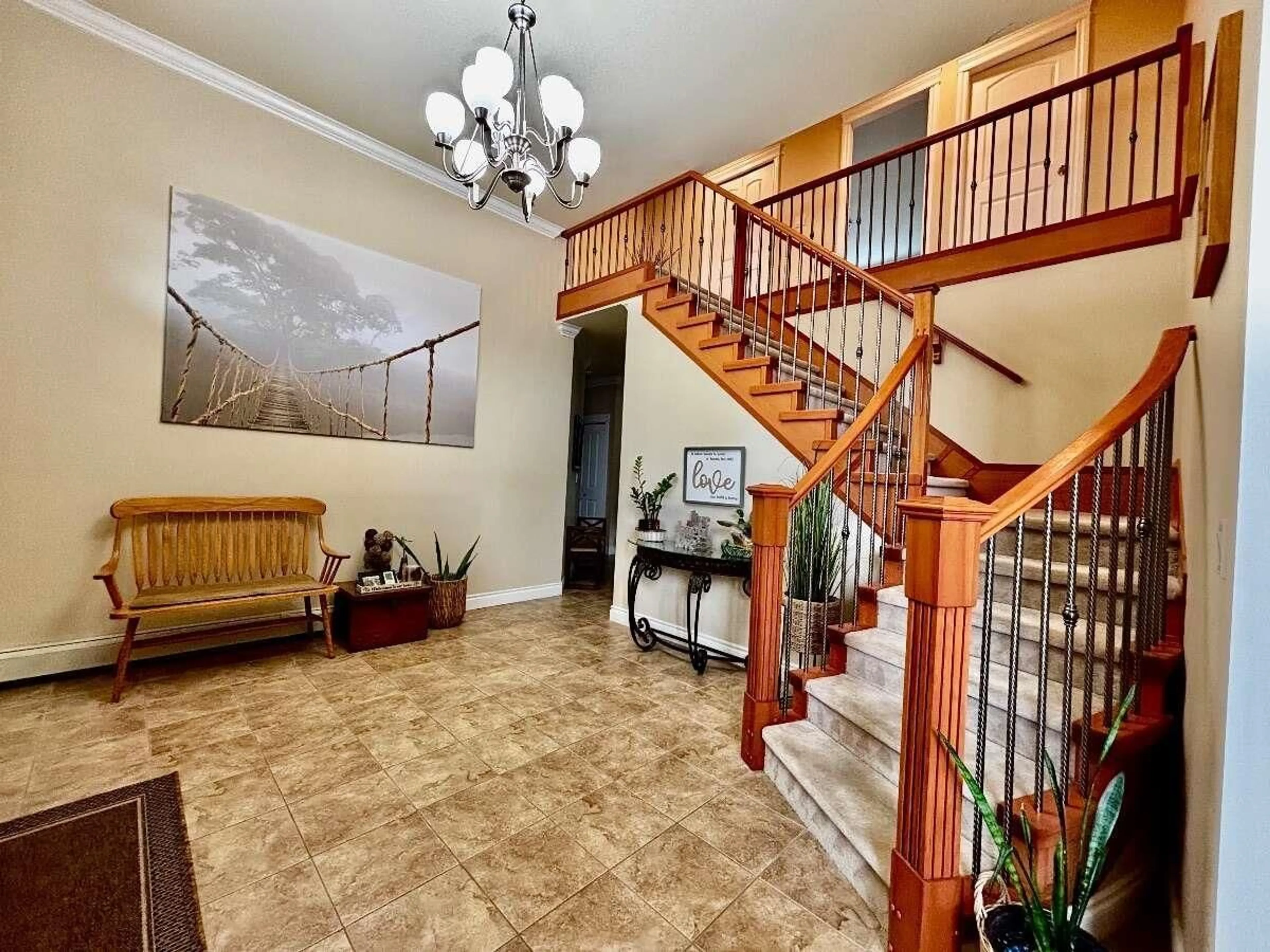 Indoor foyer for 11084 FULLER CRESCENT NORTH, Delta British Columbia V4C2E1