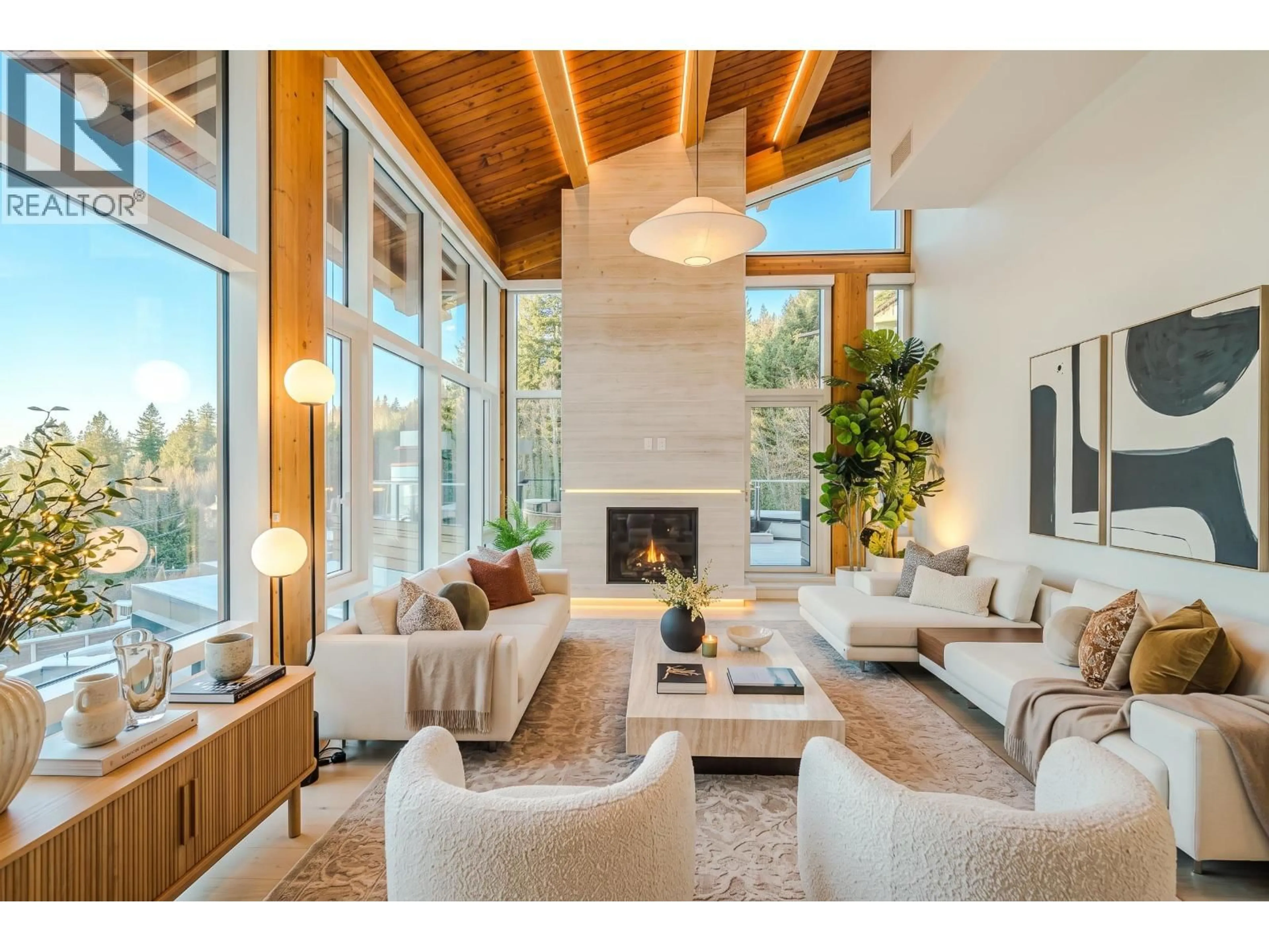 Living room with furniture, unknown for 901 - 6687 NELSON AVENUE, West Vancouver British Columbia V7W2B2