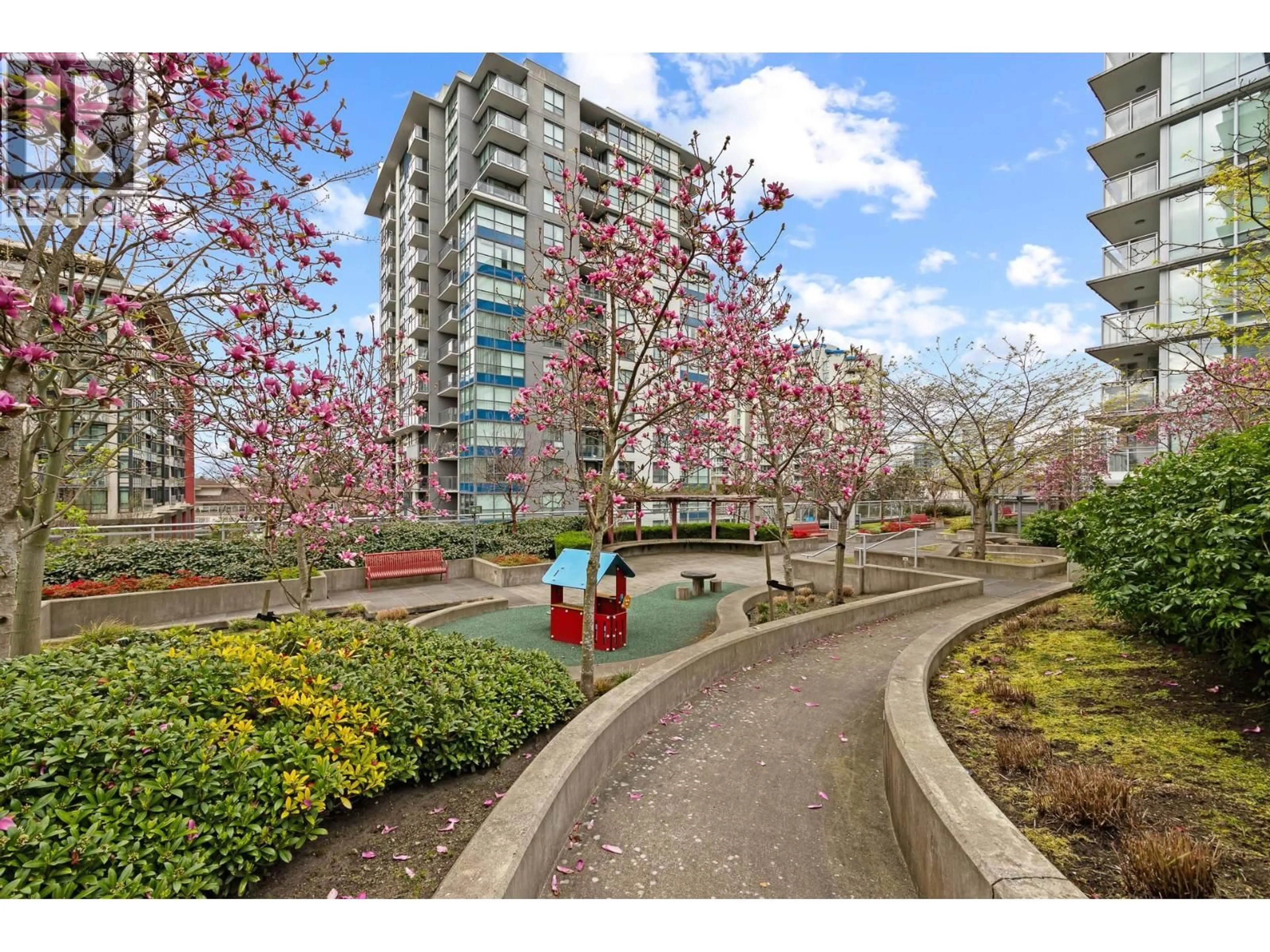 Unknown for 301 - 7333 MURDOCH AVENUE, Richmond British Columbia V6Y0J8