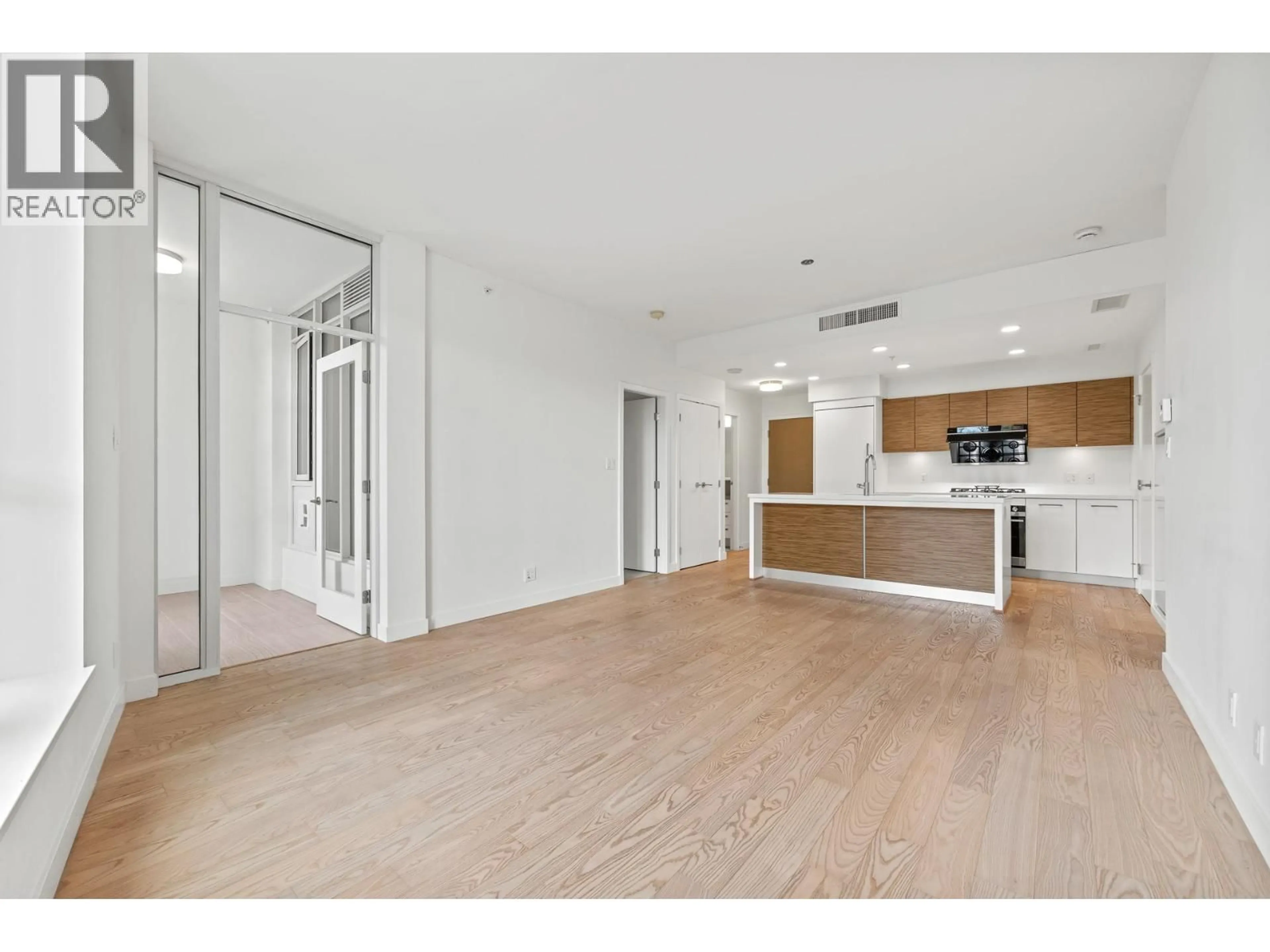 A pic of a room for 301 - 7333 MURDOCH AVENUE, Richmond British Columbia V6Y0J8