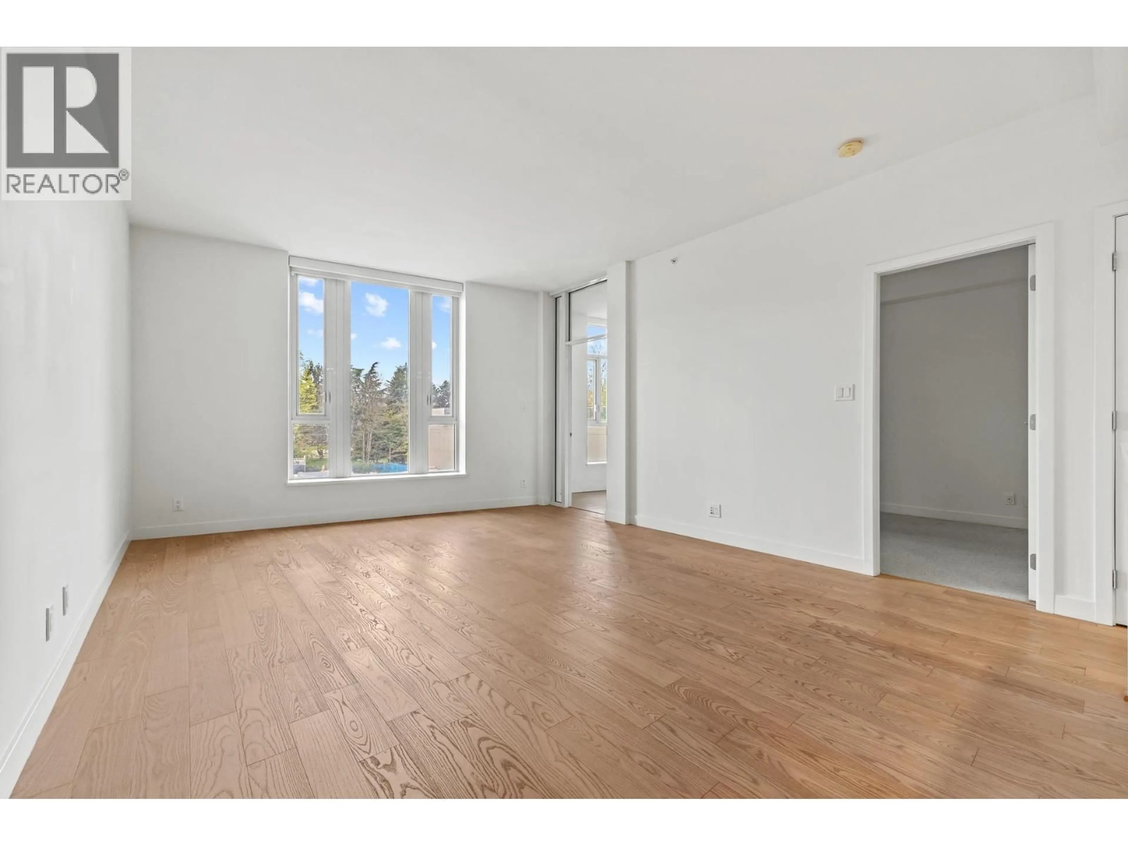 A pic of a room for 301 - 7333 MURDOCH AVENUE, Richmond British Columbia V6Y0J8
