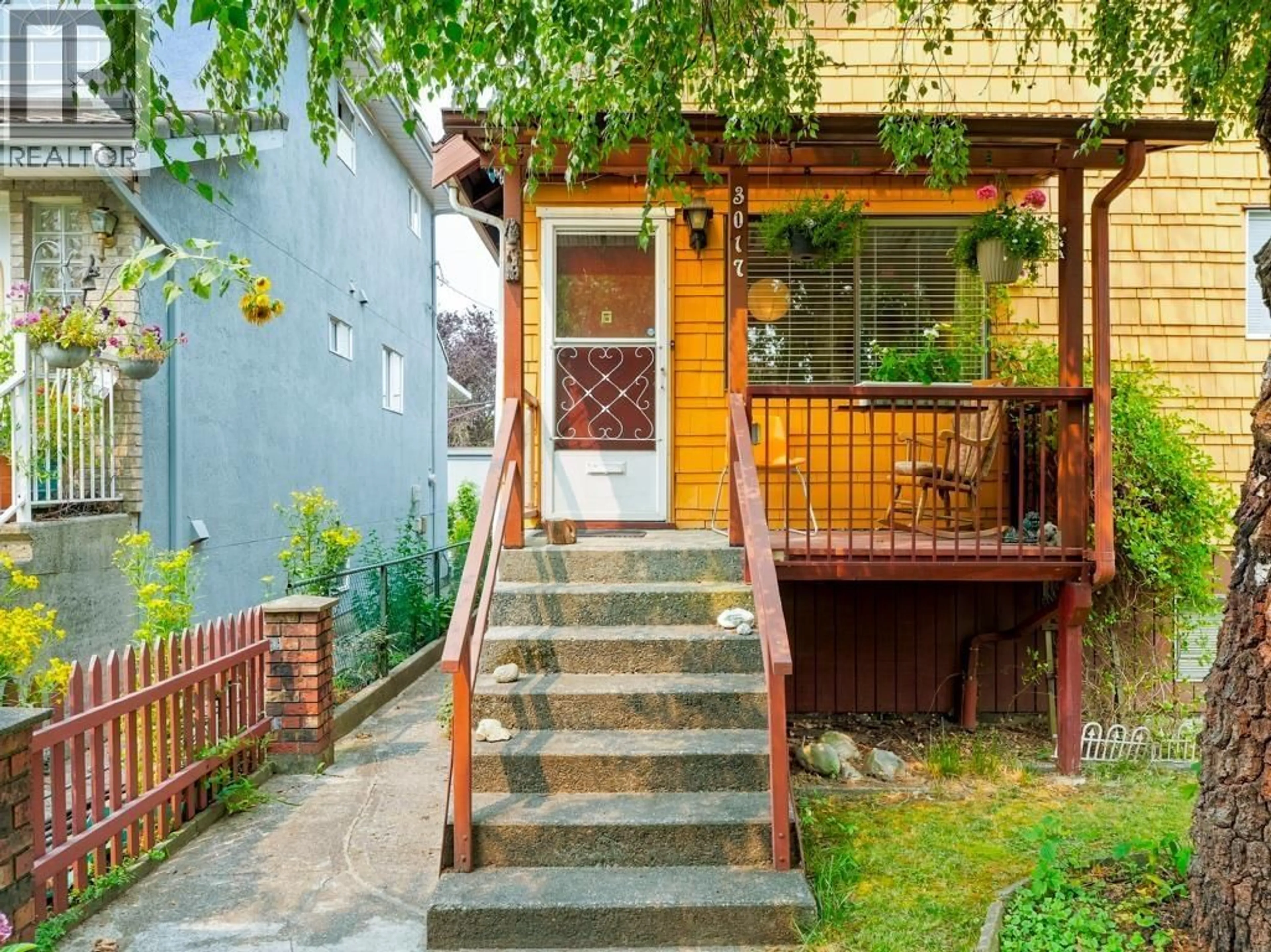Unknown for 3017 17TH AVENUE, Vancouver British Columbia V5M2N5
