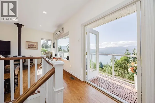 5872 DEERHORN DRIVE, Sechelt 4