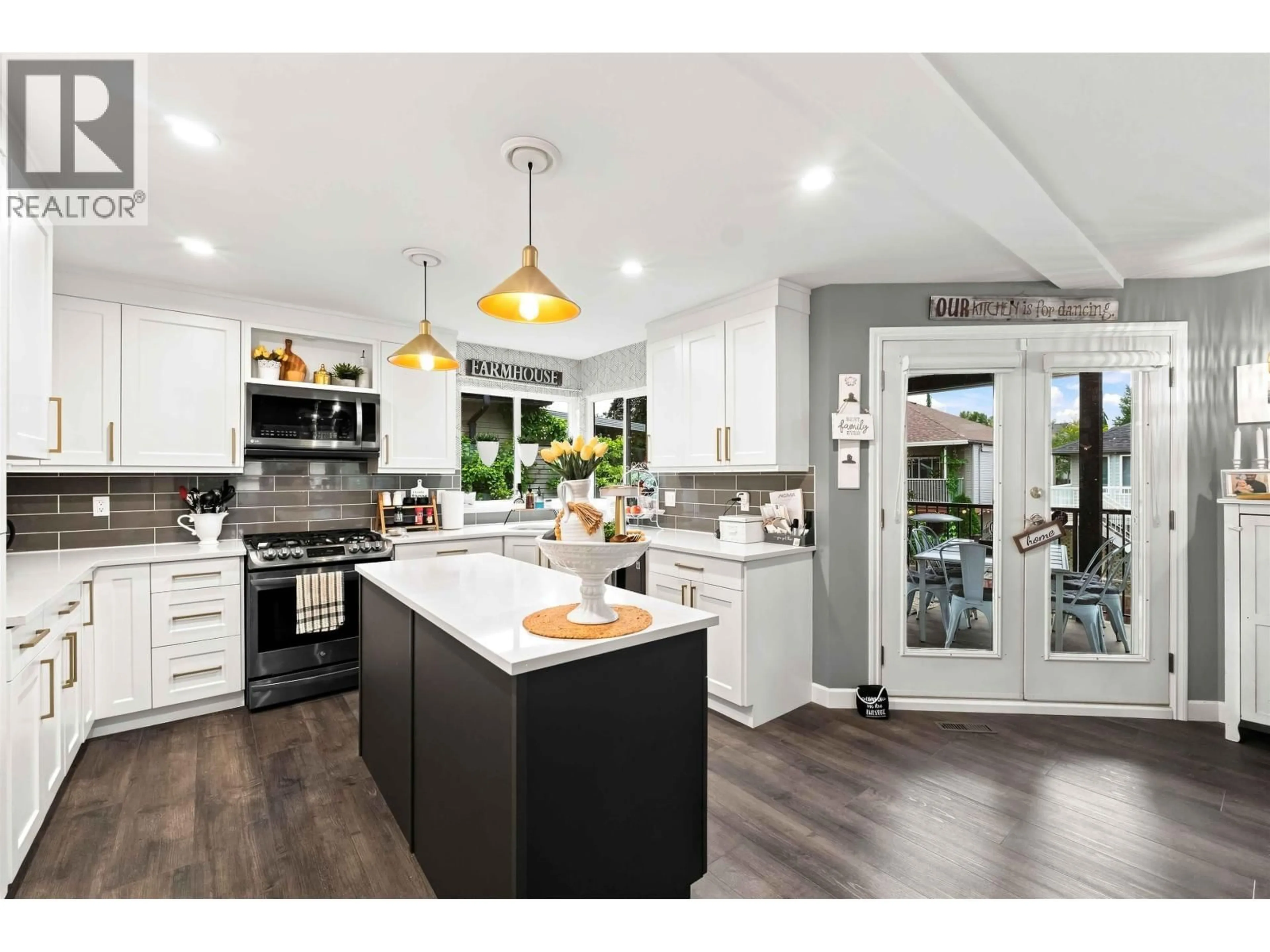 Open concept kitchen, unknown for 11771 HERRING PLACE, Pitt Meadows British Columbia V3Y2R7