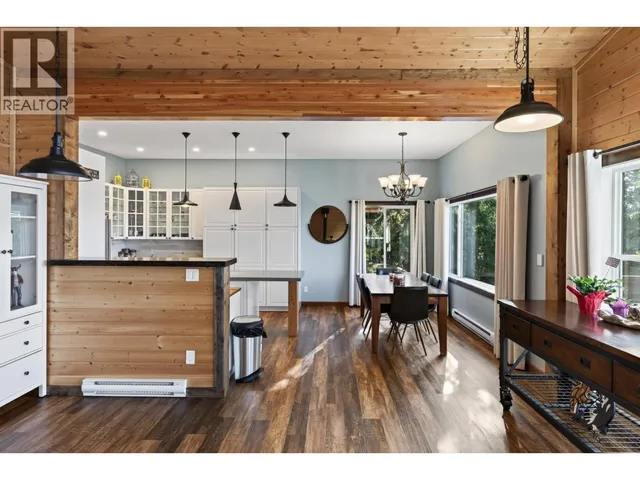 55864 SOMERSET DRIVE, Cluculz Lake 5