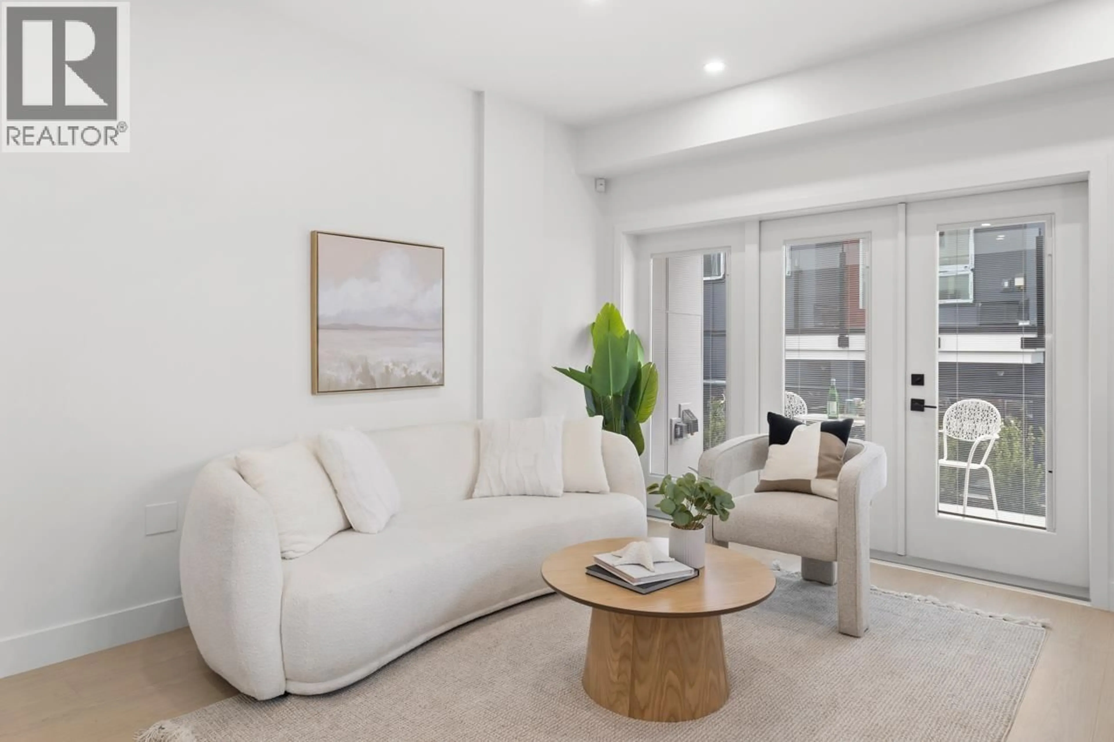 Living room with furniture, unknown for 2133 PENDER STREET, Vancouver British Columbia V5L1X3