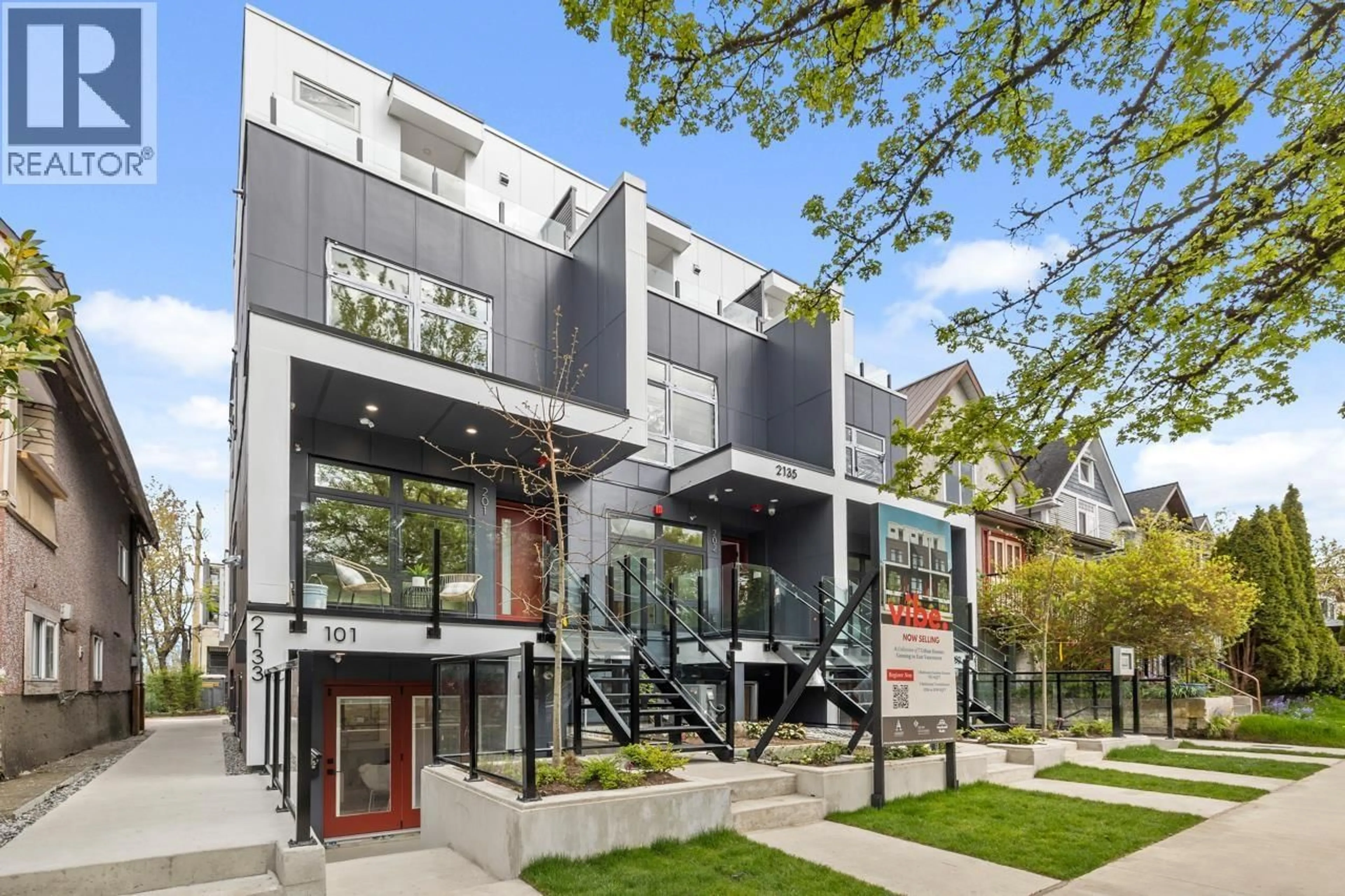 Home with brick exterior material, street for 201 - 2135 PENDER STREET, Vancouver British Columbia V5L1X3