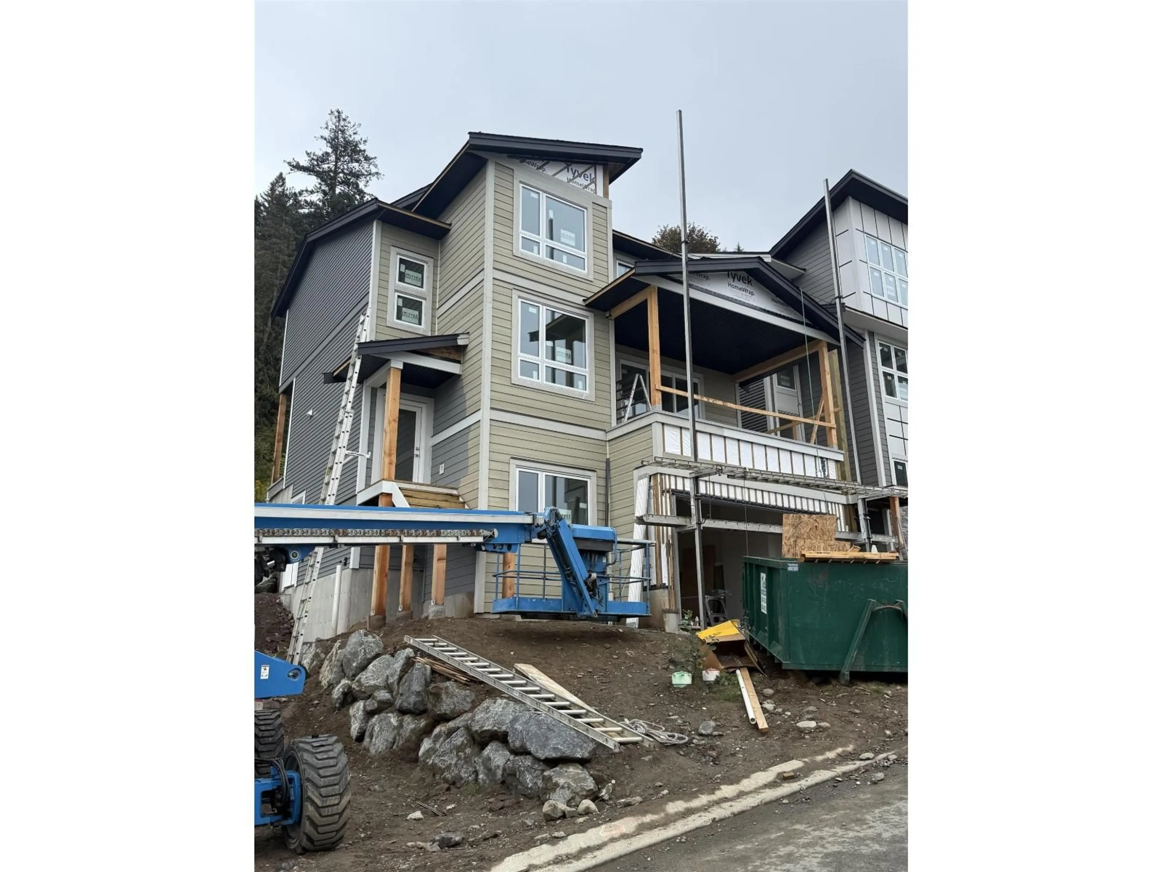Home with vinyl exterior material, building for 54 - 6262 REXFORD DRIVE, Chilliwack British Columbia V2R6B4