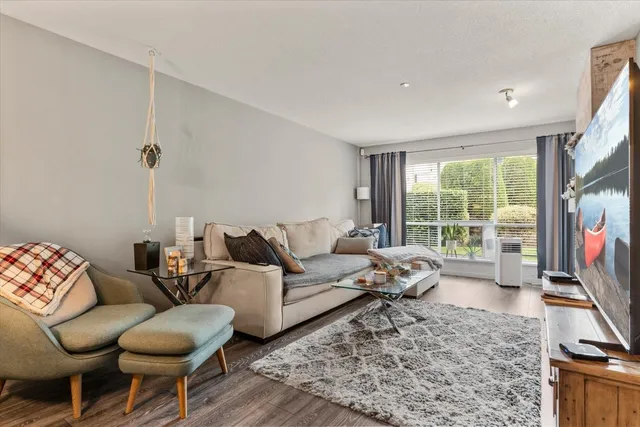 102 - 33280 BOURQUIN CRESCENT EAST, Abbotsford 3