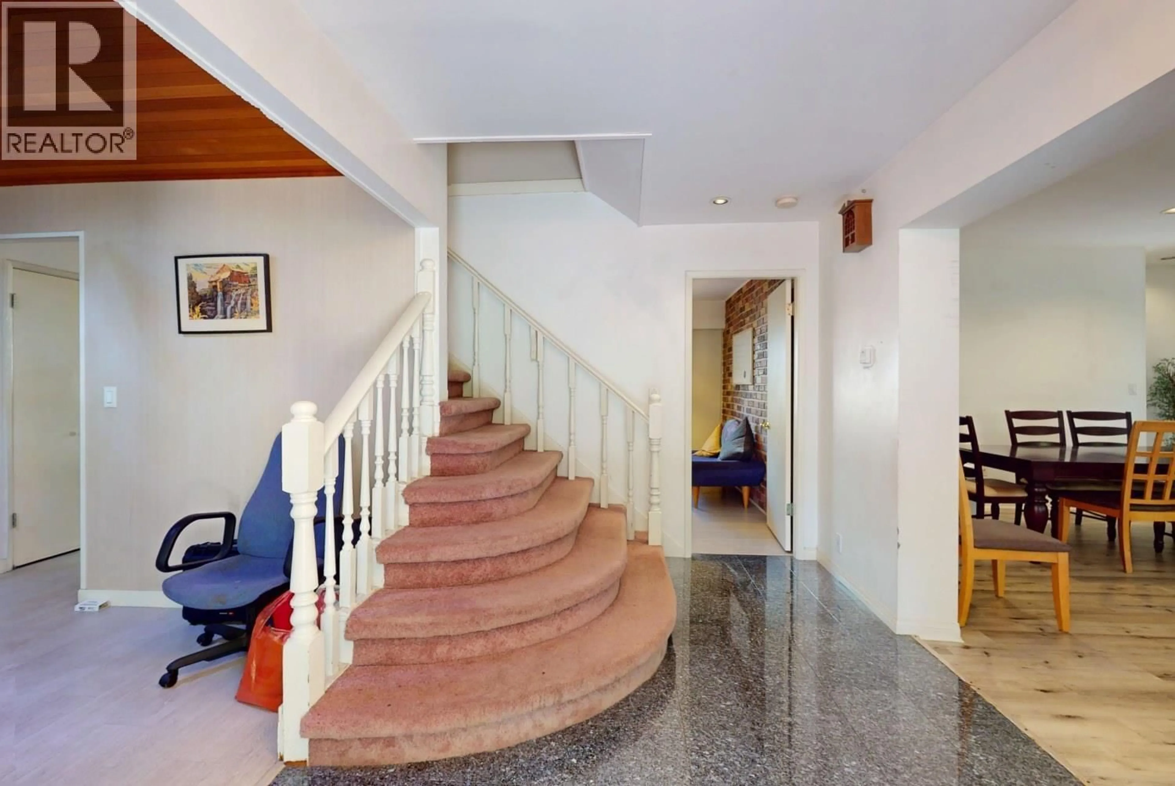 Indoor foyer for 4425 HUDSON STREET, Vancouver British Columbia V6H3B6