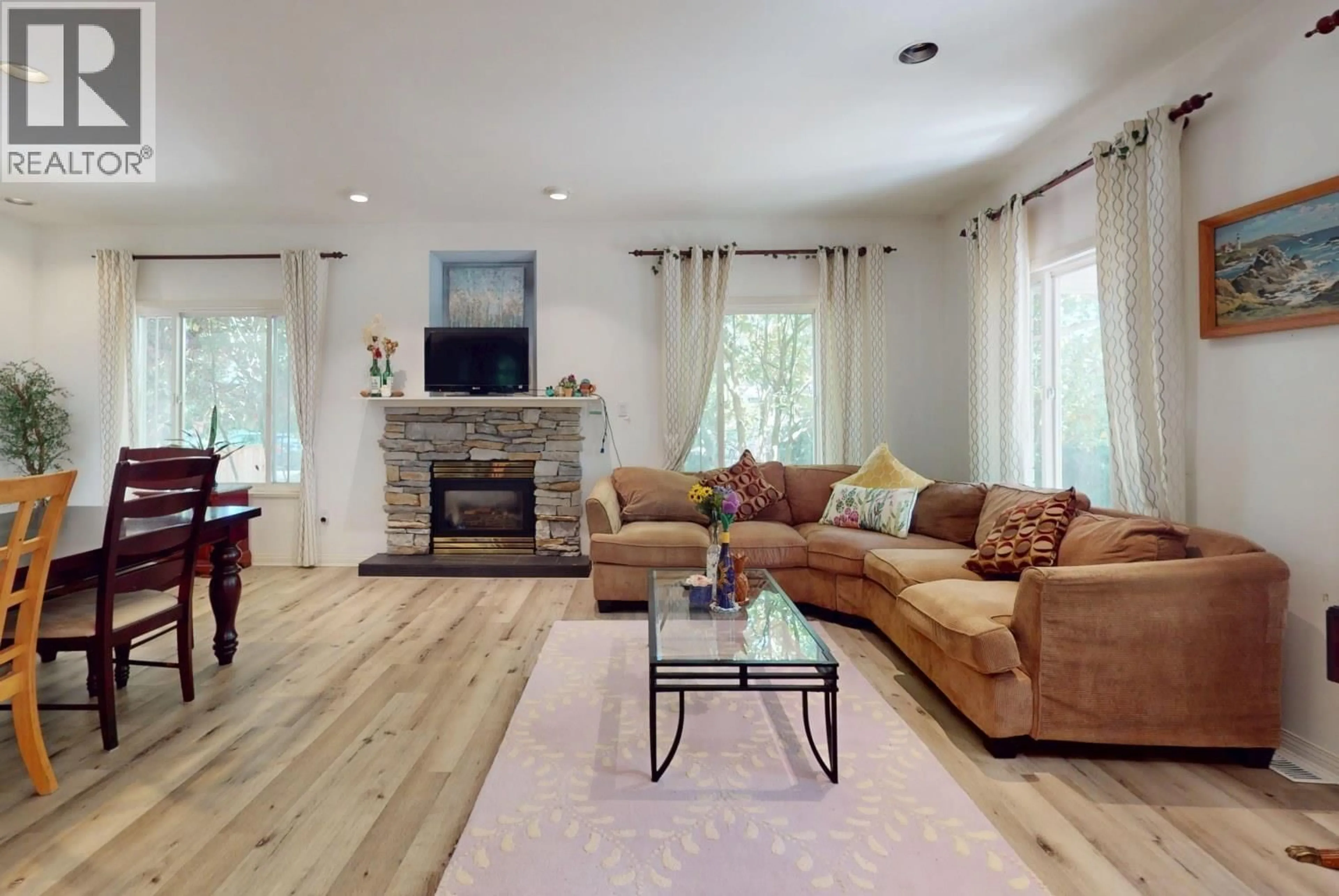 Living room with furniture, unknown for 4425 HUDSON STREET, Vancouver British Columbia V6H3B6