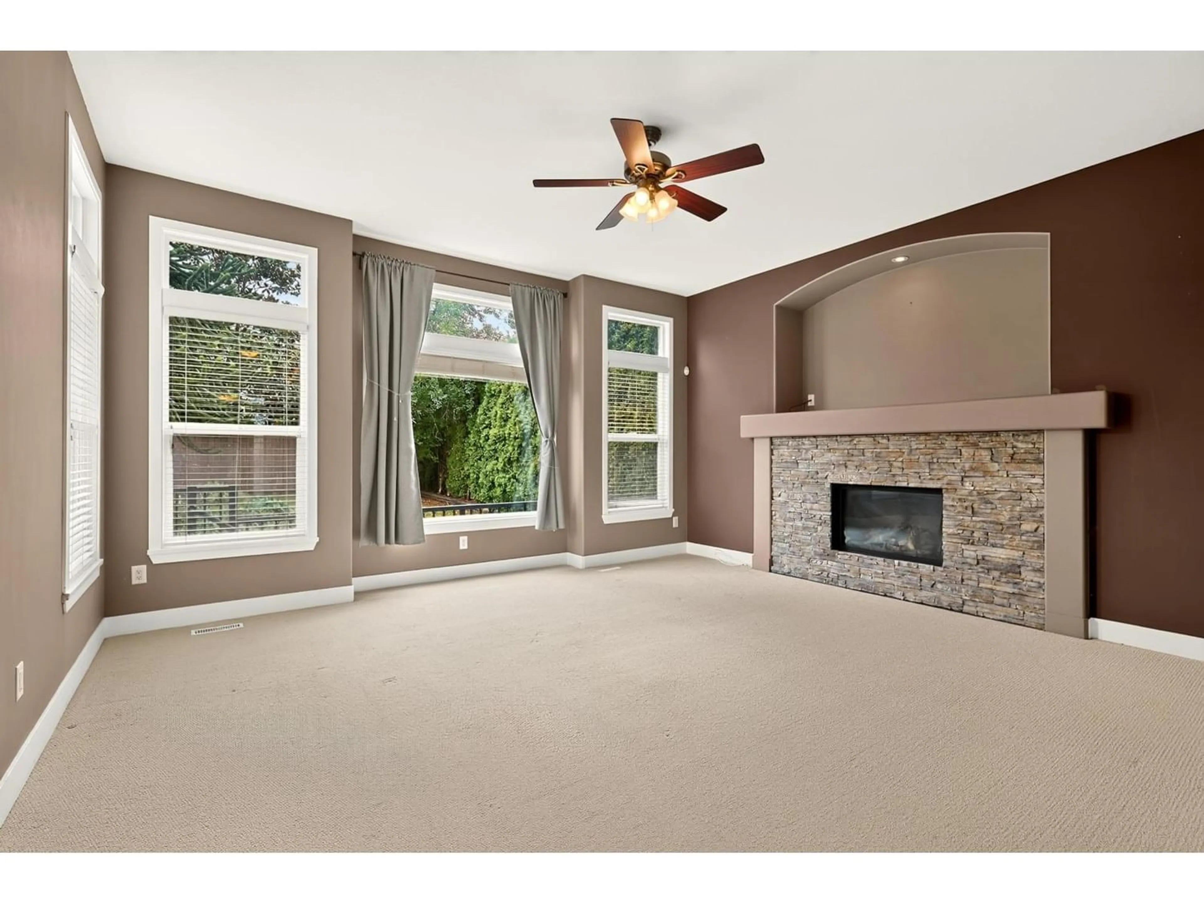 Unknown for 14822 59A AVENUE, Surrey British Columbia V3S3B8