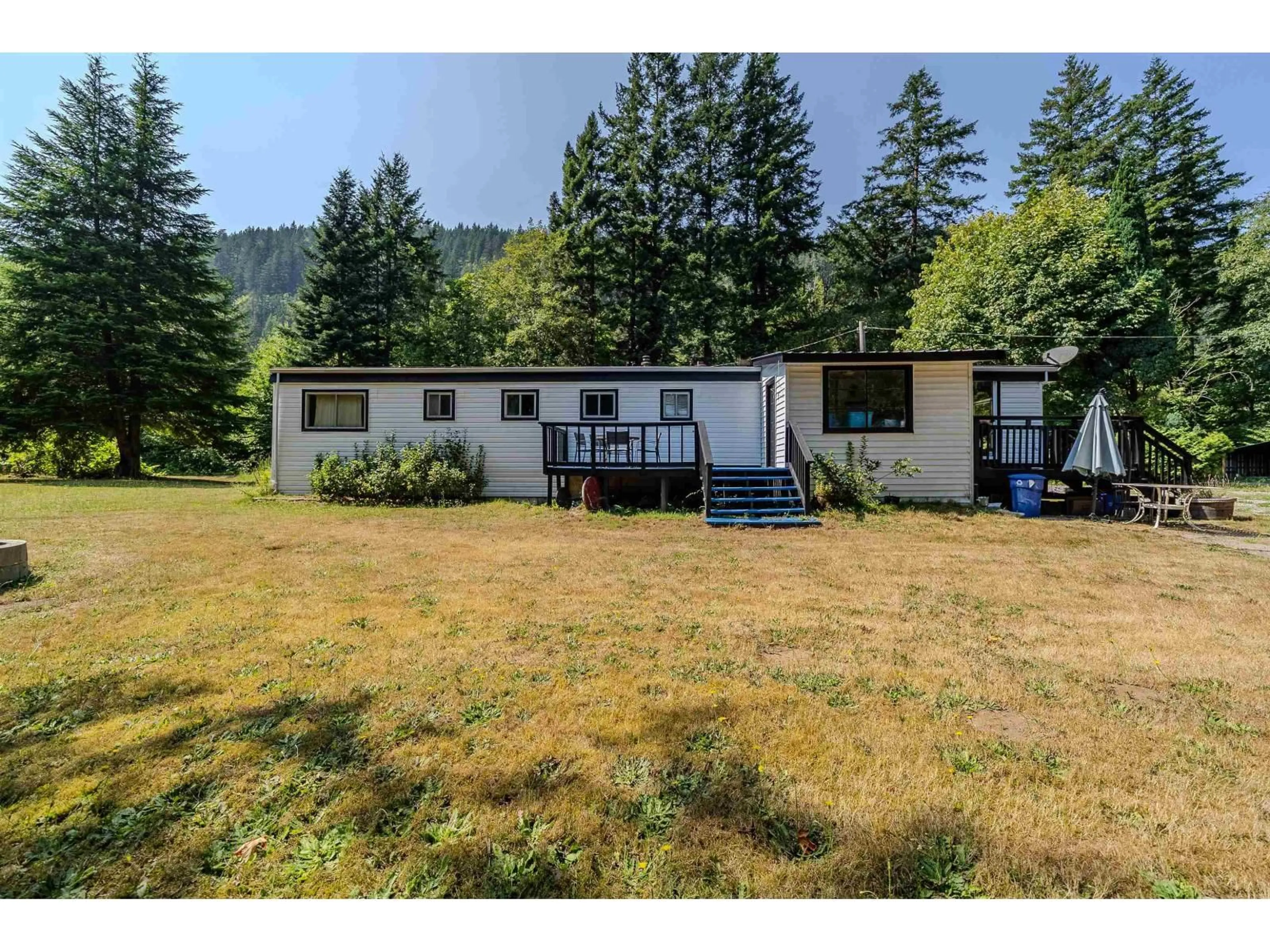A pic from outside/outdoor area/front of a property/back of a property/a pic from drone, unknown for 27000 TRANS CANADA HIGHWAY, Yale British Columbia V0X1L3