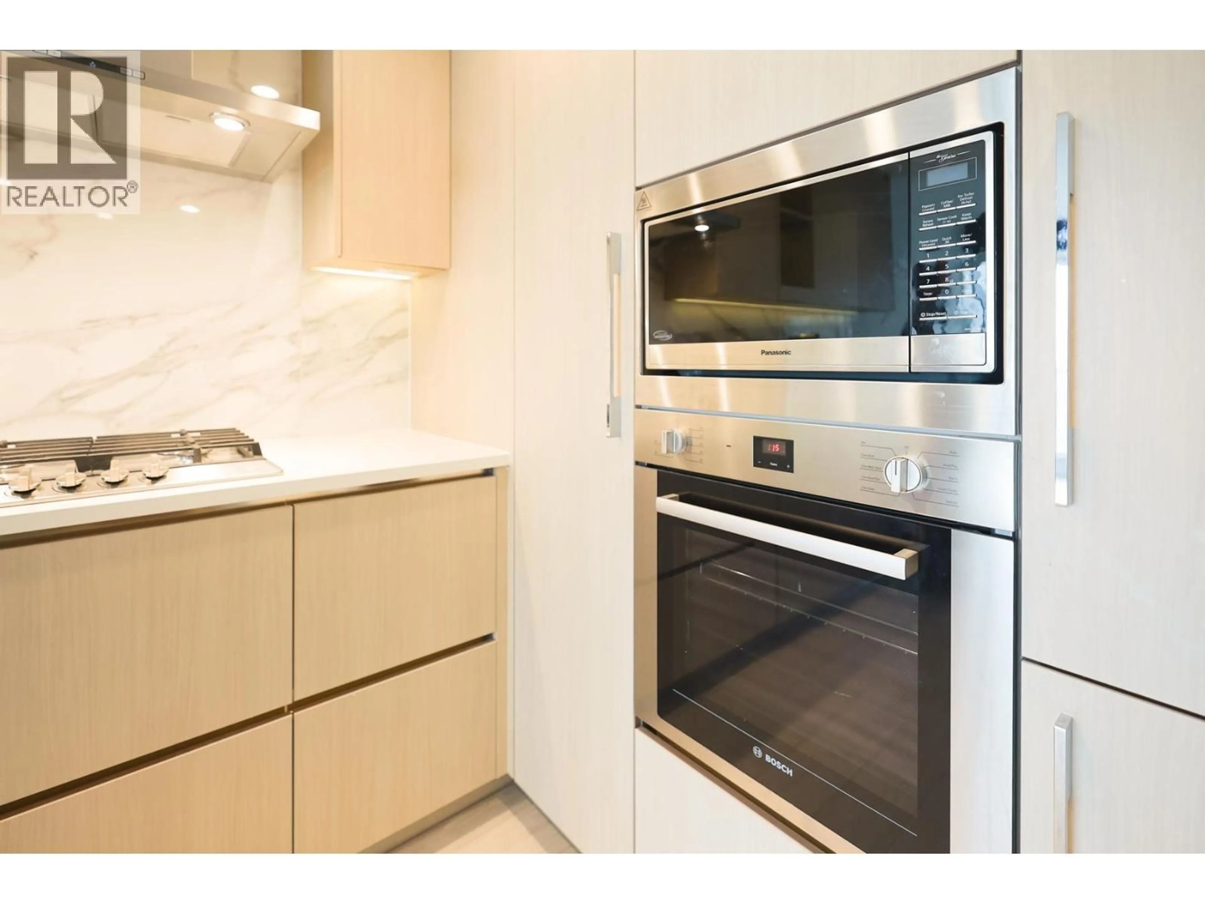 Standard kitchen, unknown for 1210 - 4880 LOUGHEED HIGHWAY, Burnaby British Columbia V5C0N1