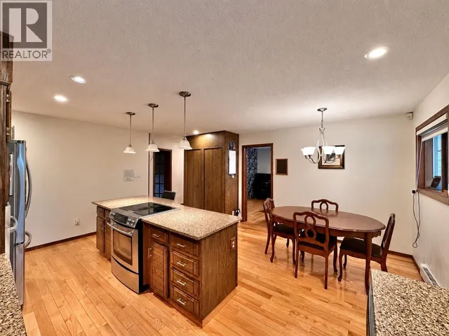1365 5 HIGHWAY, Valemount 5
