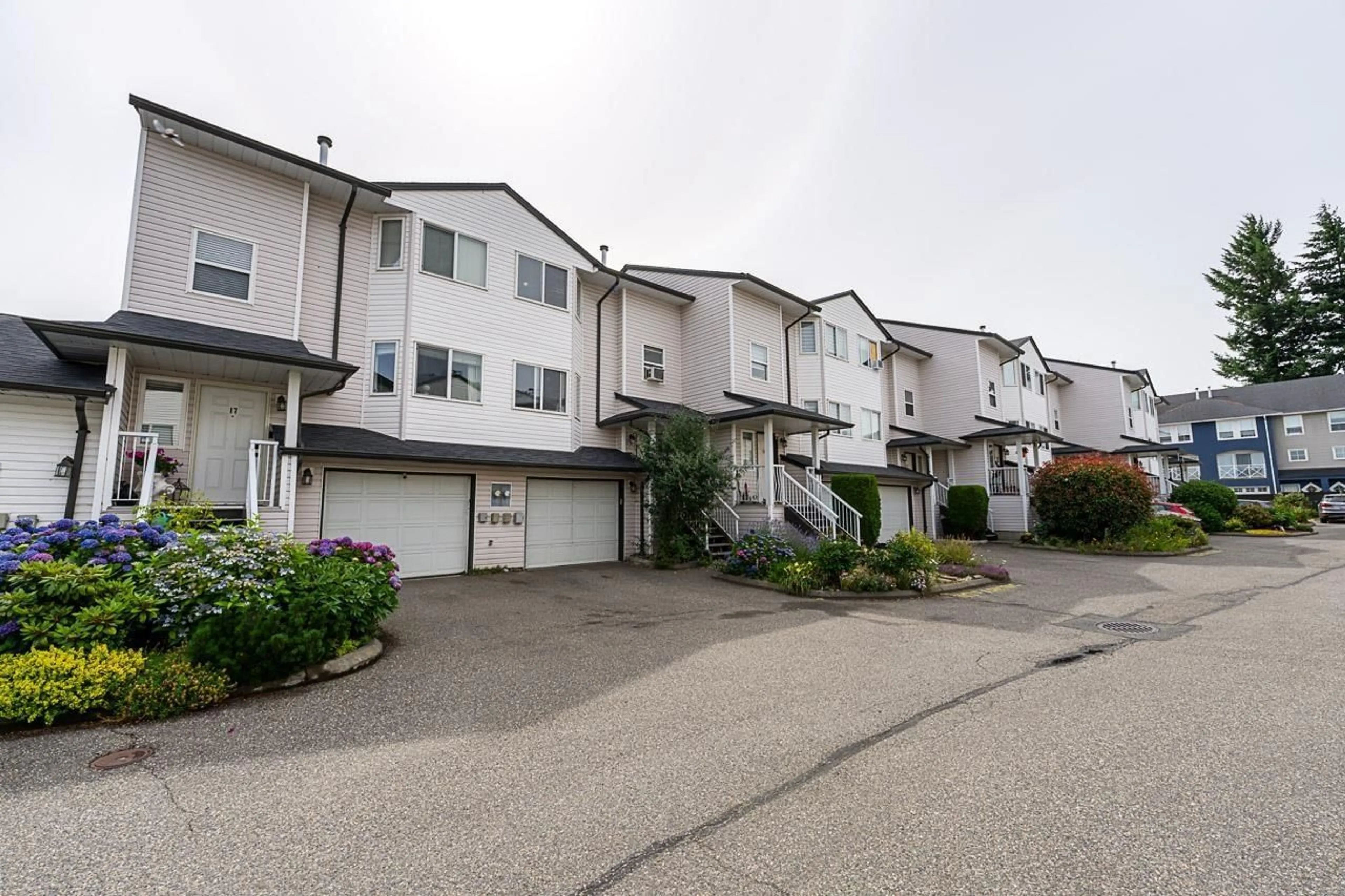 A pic from outside/outdoor area/front of a property/back of a property/a pic from drone, street for 16 - 5950 VEDDER ROAD, Chilliwack British Columbia V2R3P2