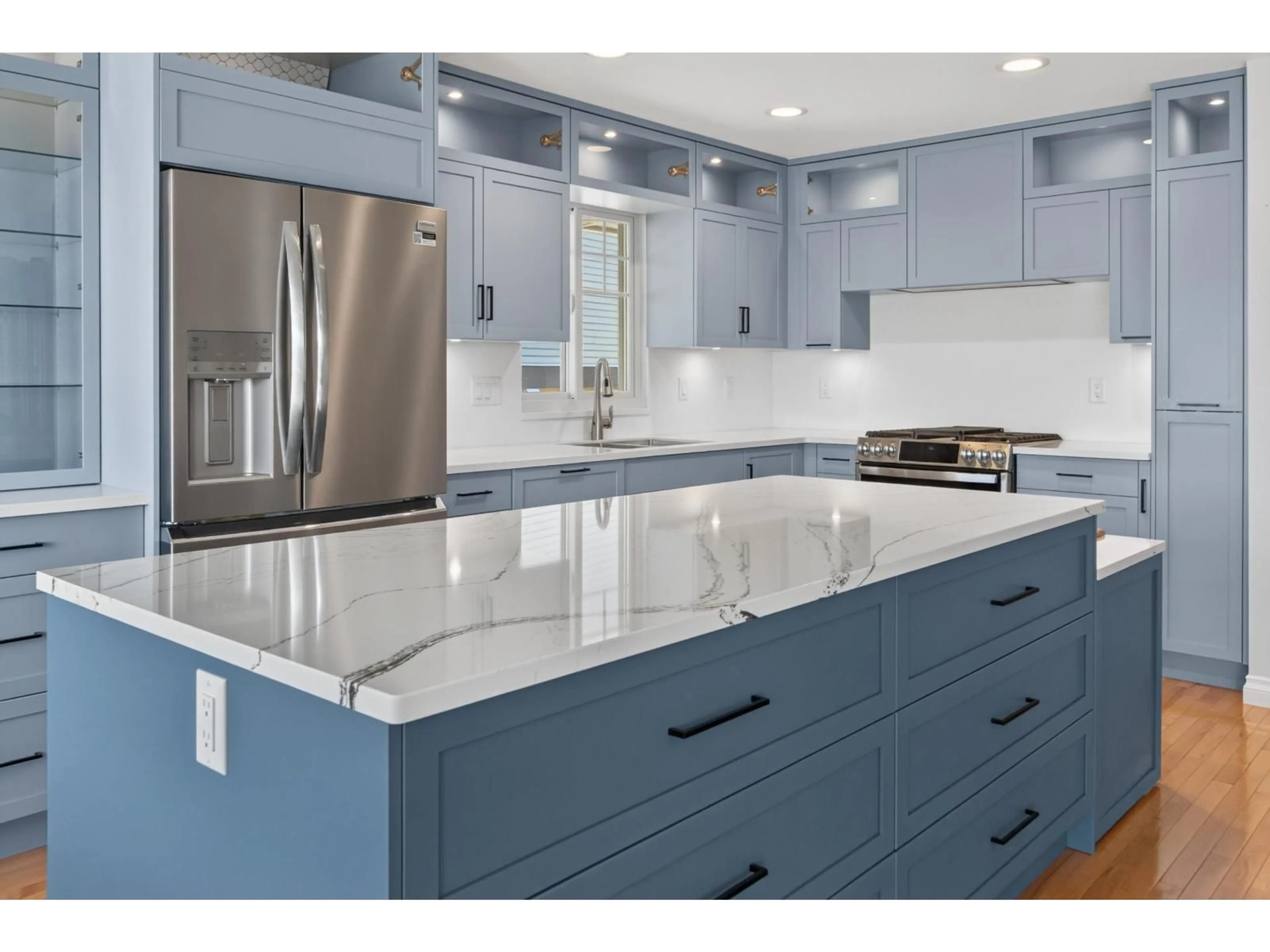 Contemporary kitchen, ceramic/tile floor for 51 - 5700 JINKERSON ROAD, Chilliwack British Columbia V2R5N6