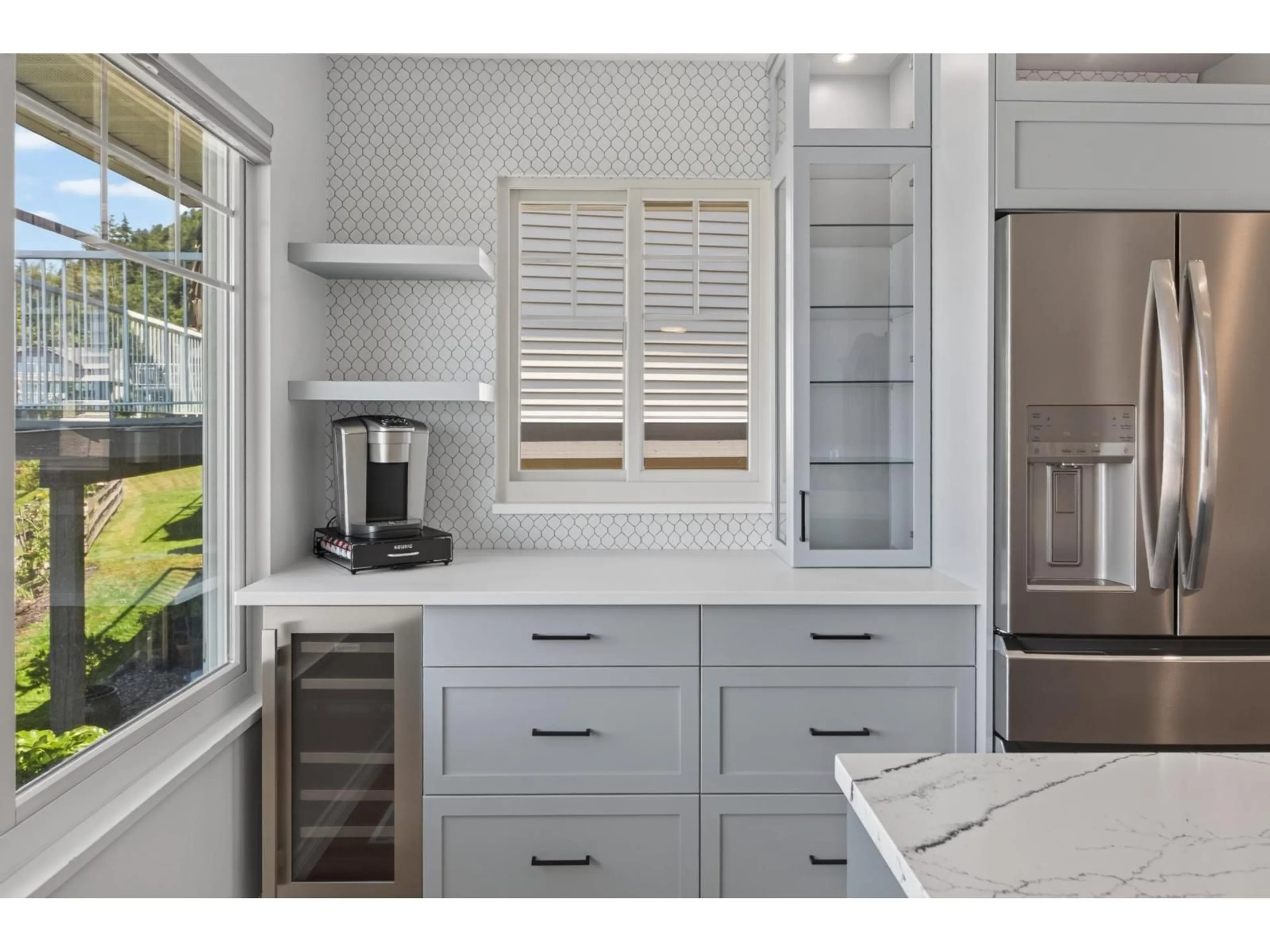 Contemporary kitchen, ceramic/tile floor for 51 - 5700 JINKERSON ROAD, Chilliwack British Columbia V2R5N6