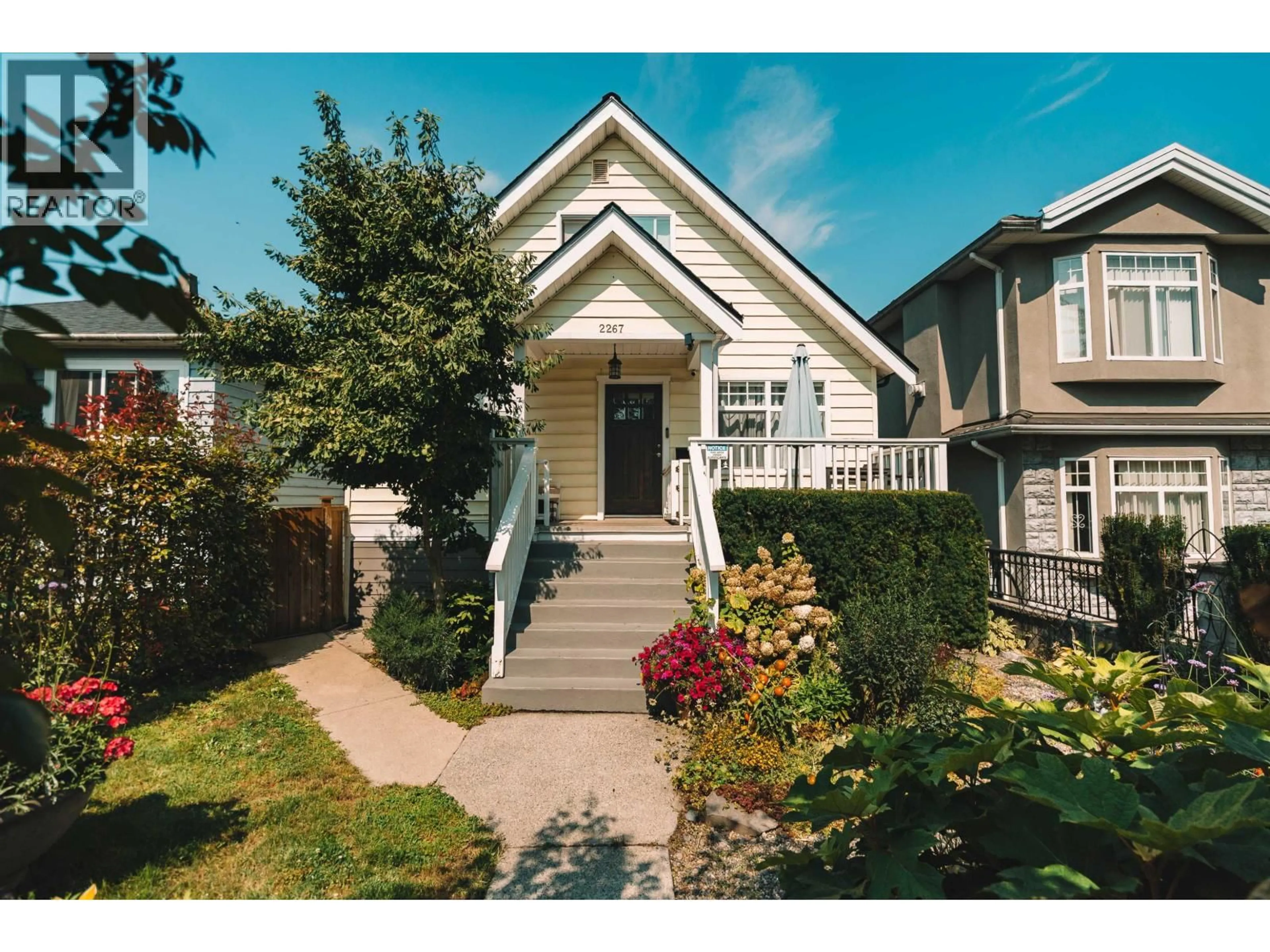 Home with vinyl exterior material, street for 2267 NAPIER STREET, Vancouver British Columbia V5L2P3