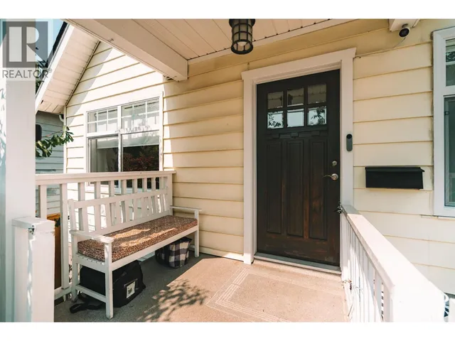 2267 NAPIER STREET, Vancouver 5