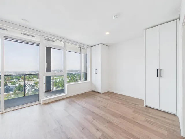 3111 - 10448 UNIVERSITY DRIVE, Surrey 5