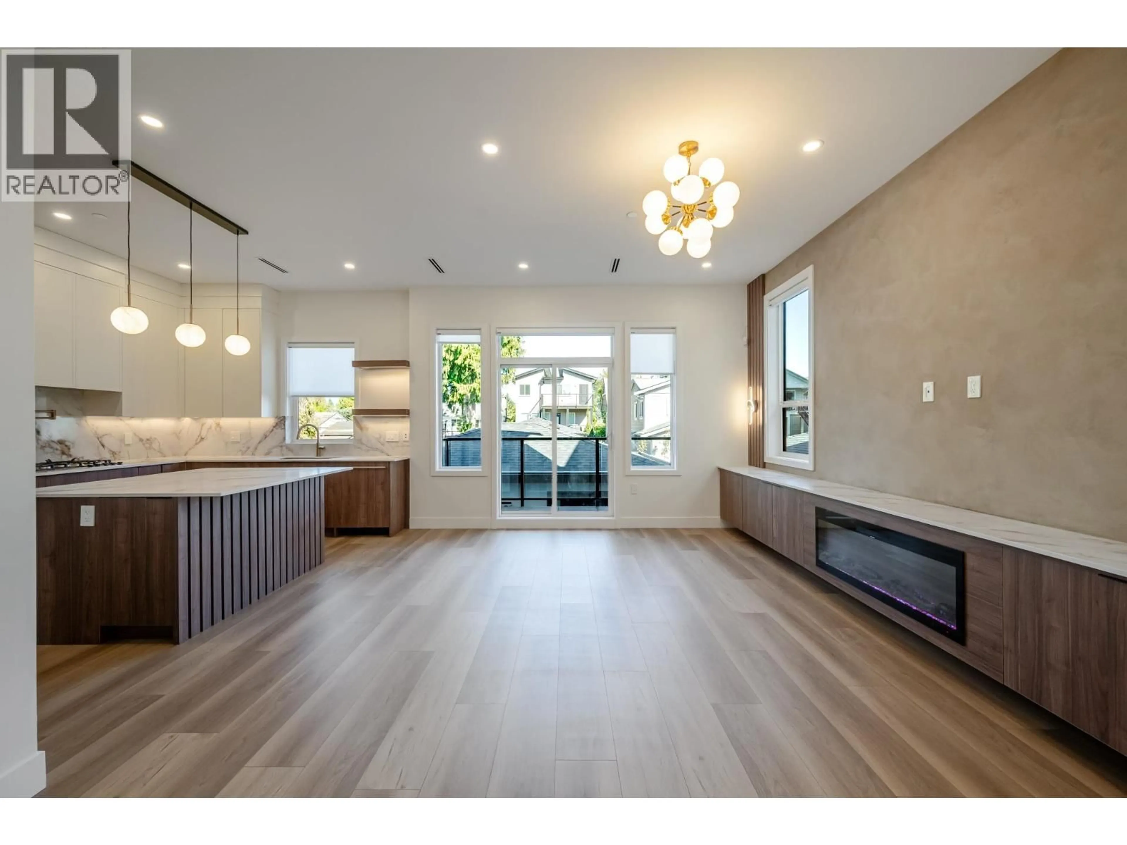 Open concept kitchen, wood/laminate floor for 102 - 1759 MORGAN AVENUE, Port Coquitlam British Columbia V3C1J6