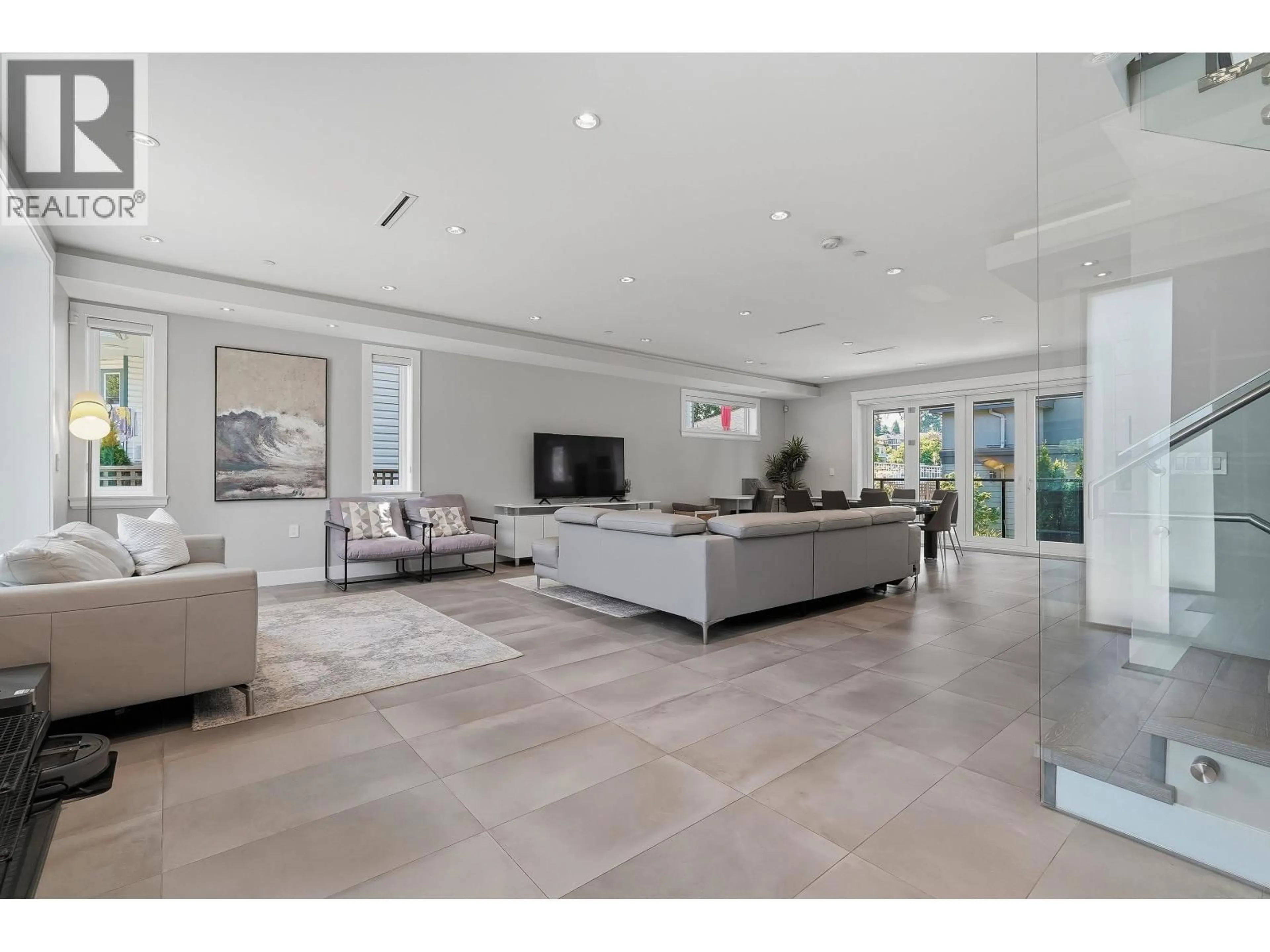Unknown for 3287 MATAPAN CRESCENT, Vancouver British Columbia V5M4A9